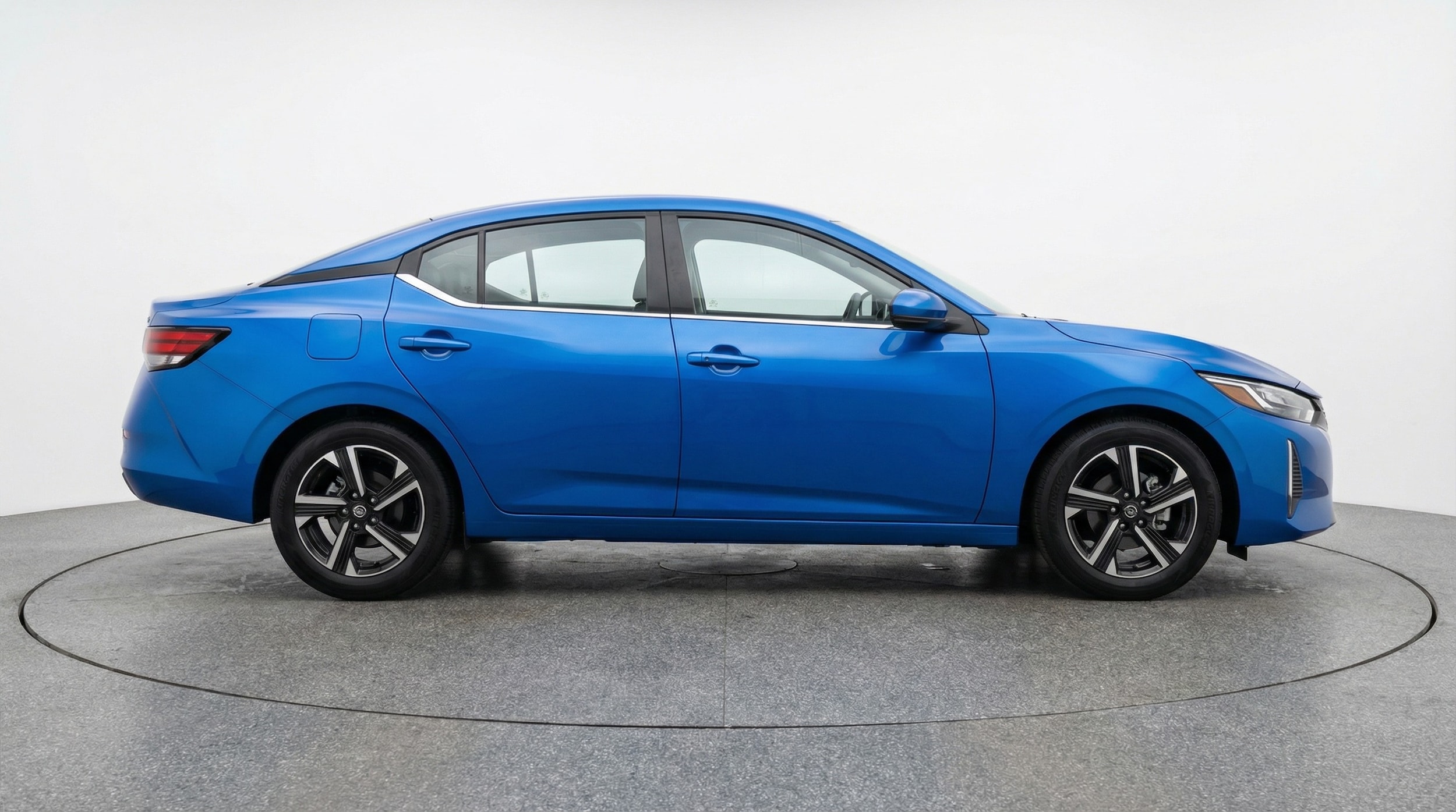 Thumbnail: 2025 Nissan Sentra - 8