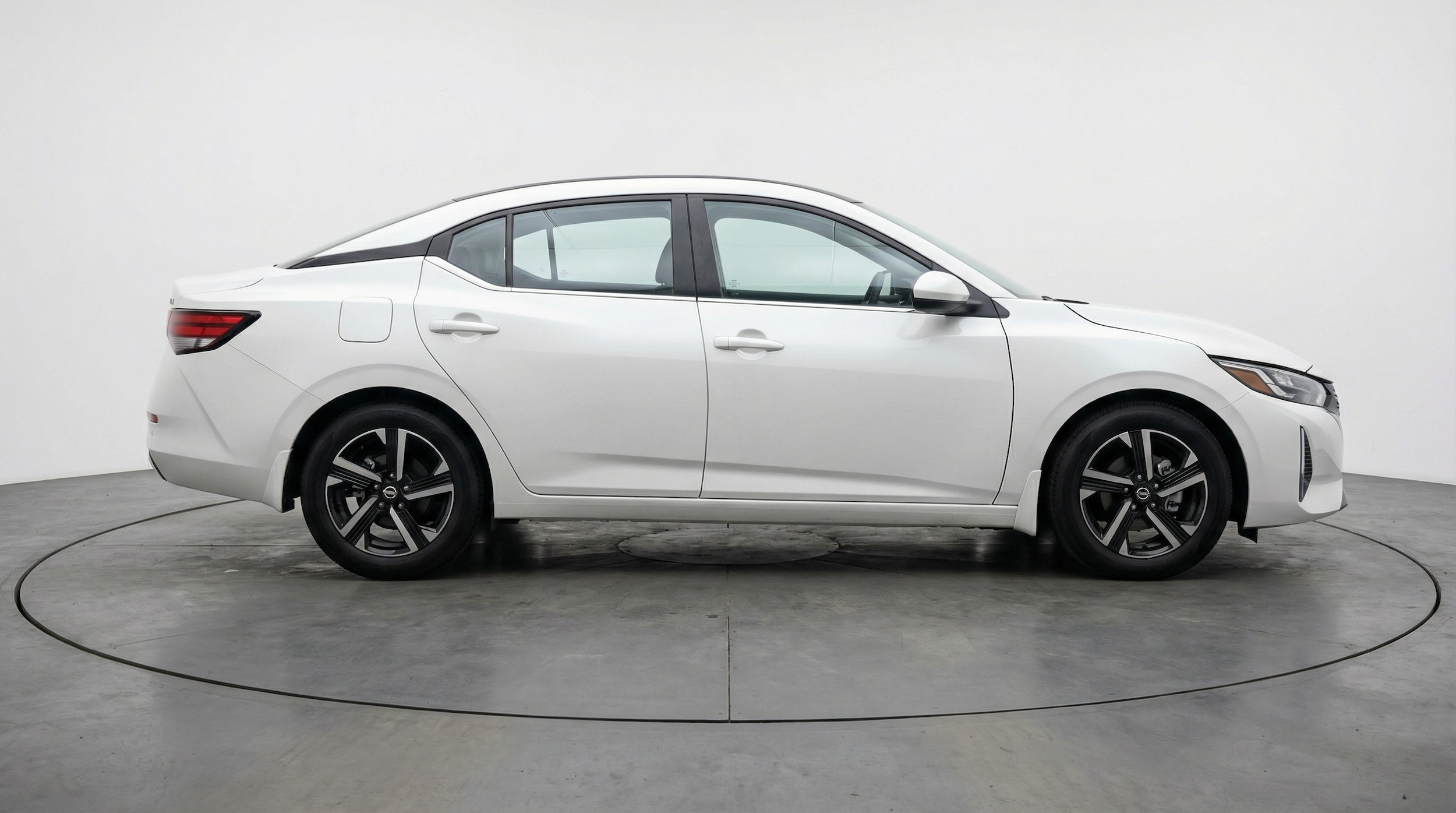 Thumbnail: 2025 Nissan Sentra - 8