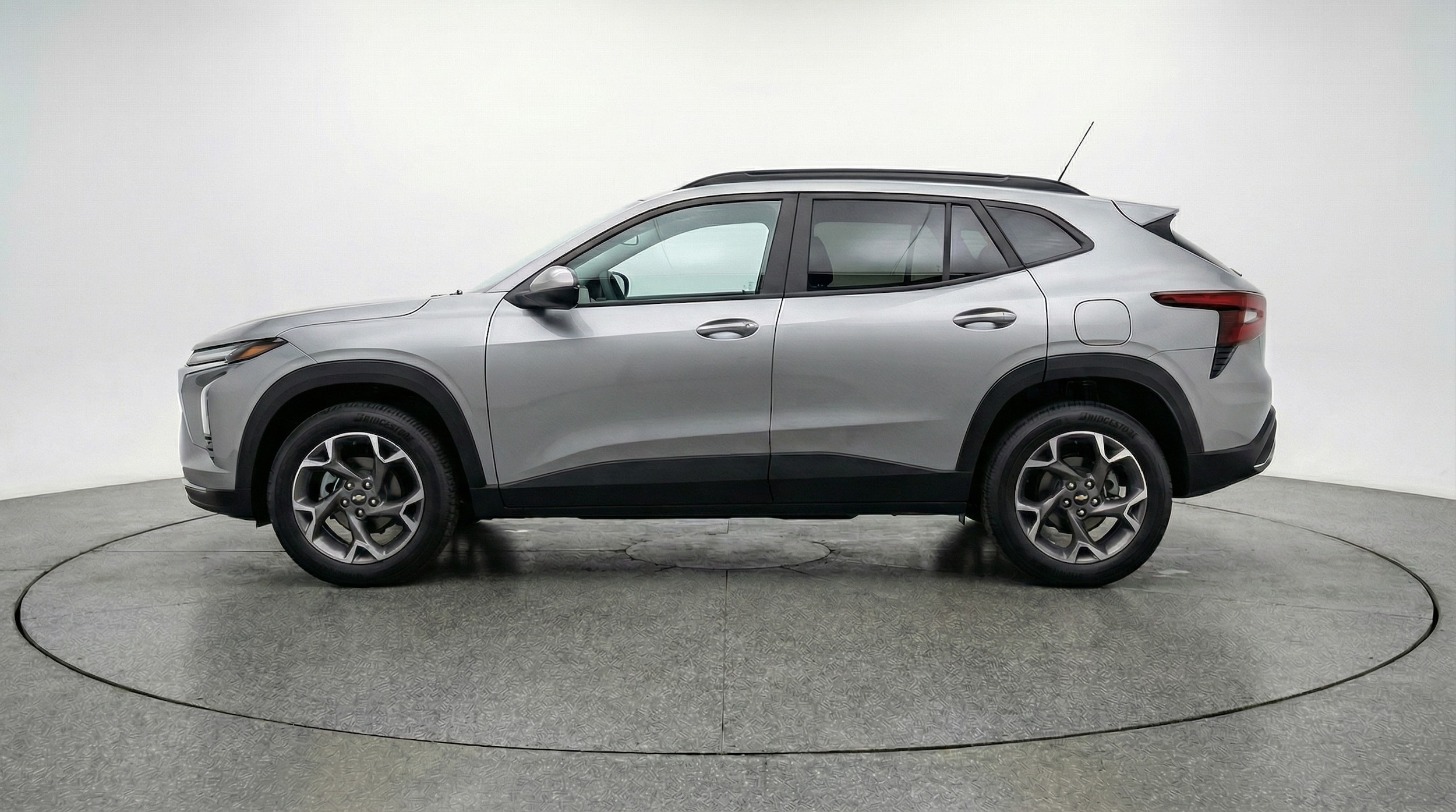 Thumbnail: 2025 Chevrolet Trax - 4