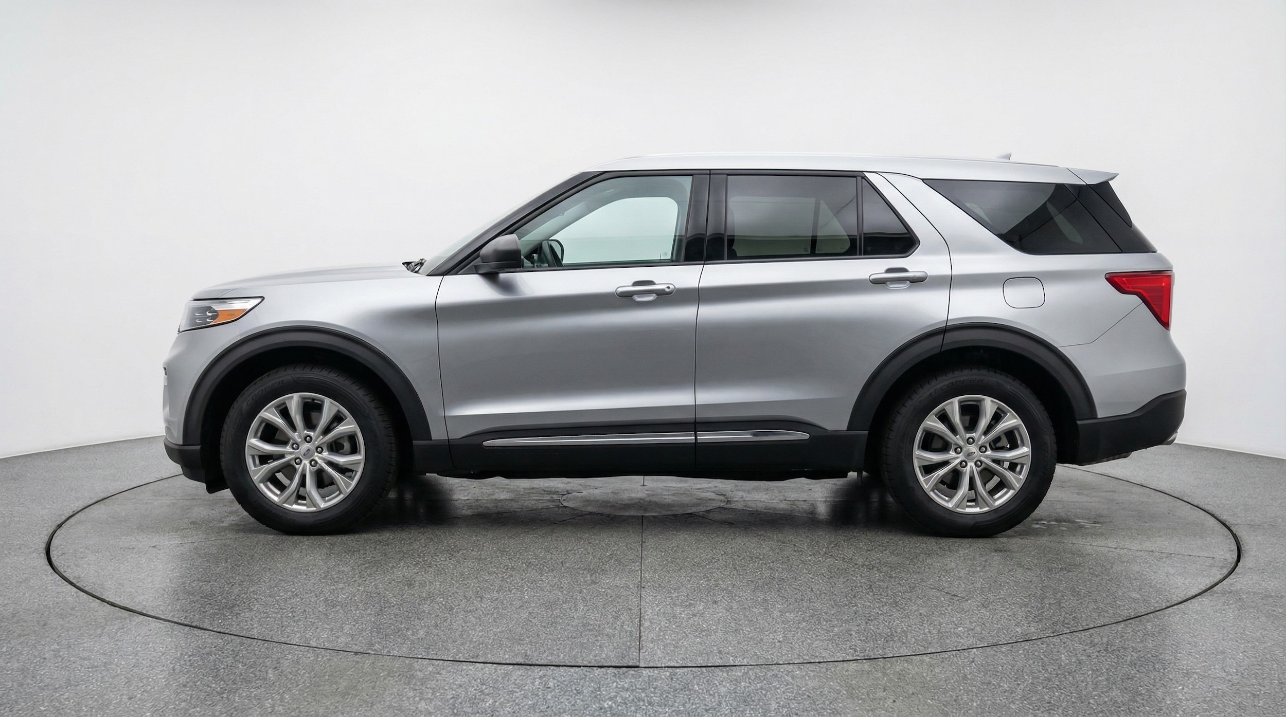 Thumbnail: 2024 Ford Explorer - 4