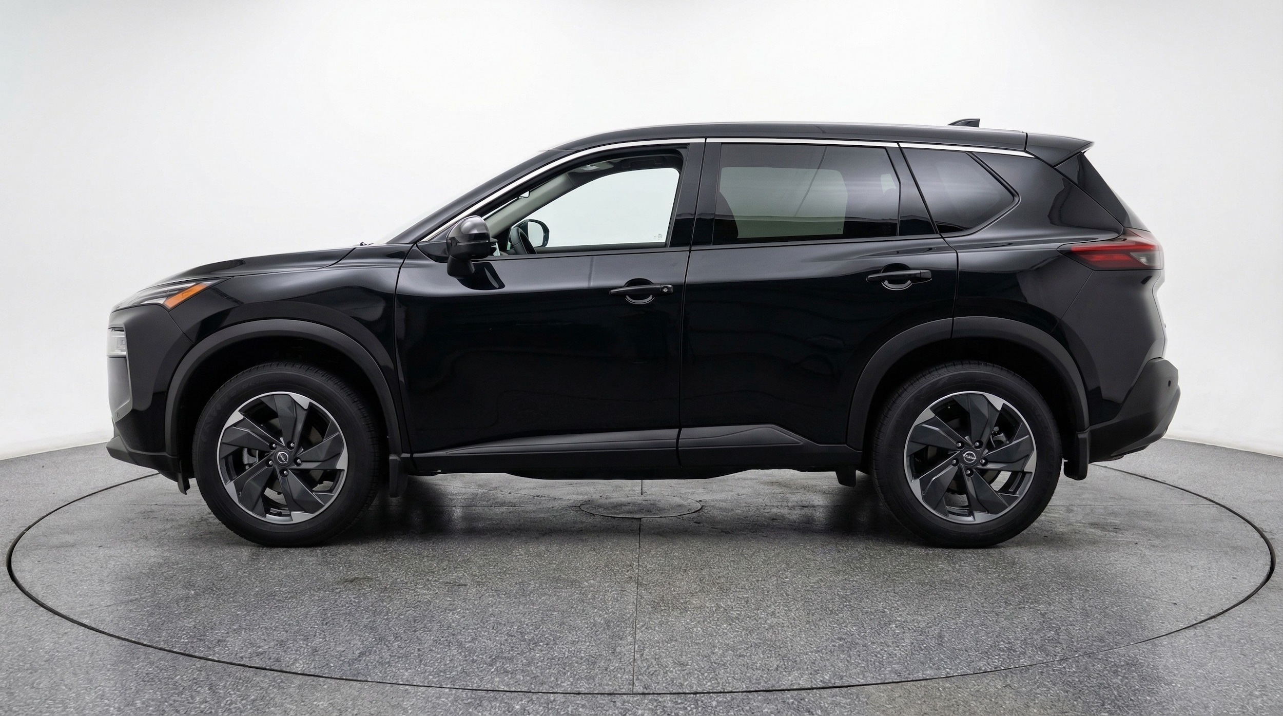 Thumbnail: 2025 Nissan Rogue - 4