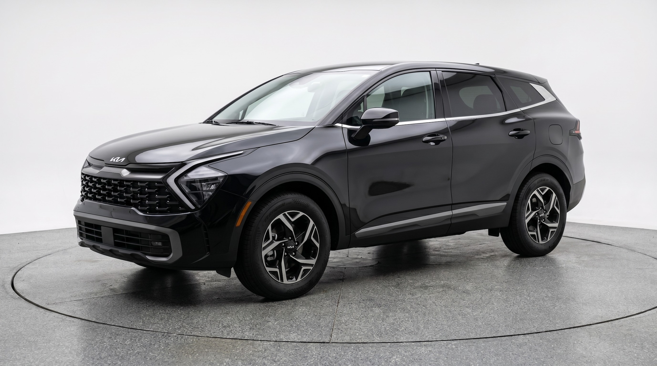 Thumbnail: 2025 Kia Sportage - 3