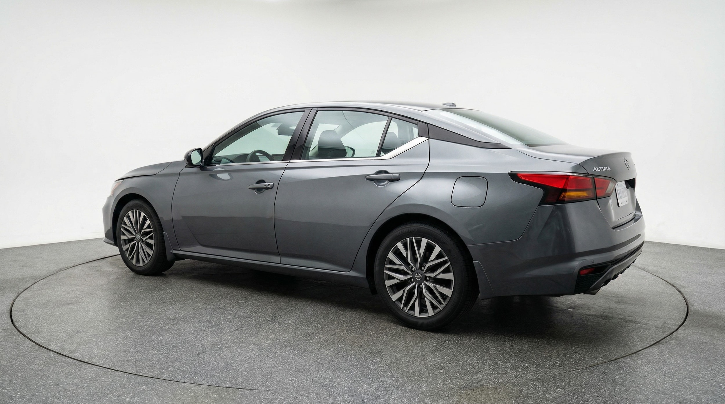 Thumbnail: 2025 Nissan Altima - 5