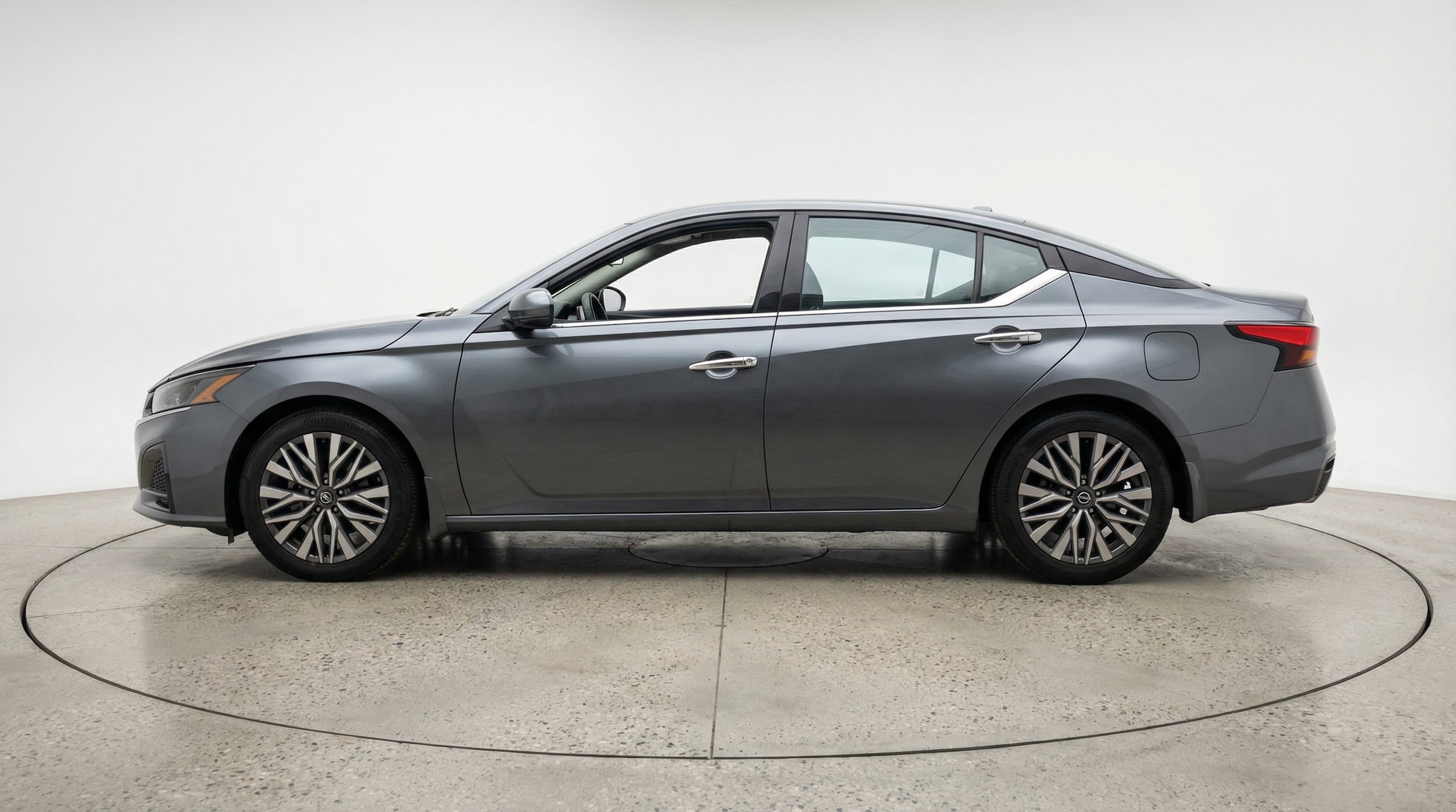 Thumbnail: 2025 Nissan Altima - 4