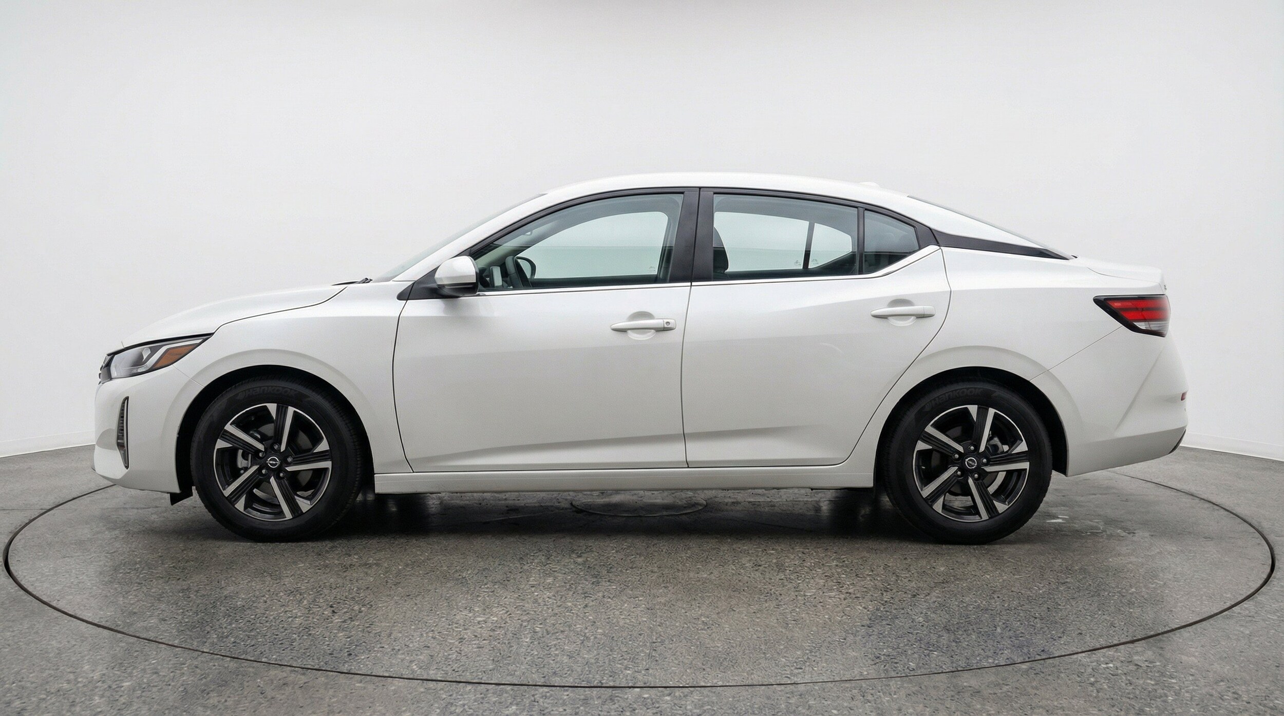 Thumbnail: 2025 Nissan Sentra - 5