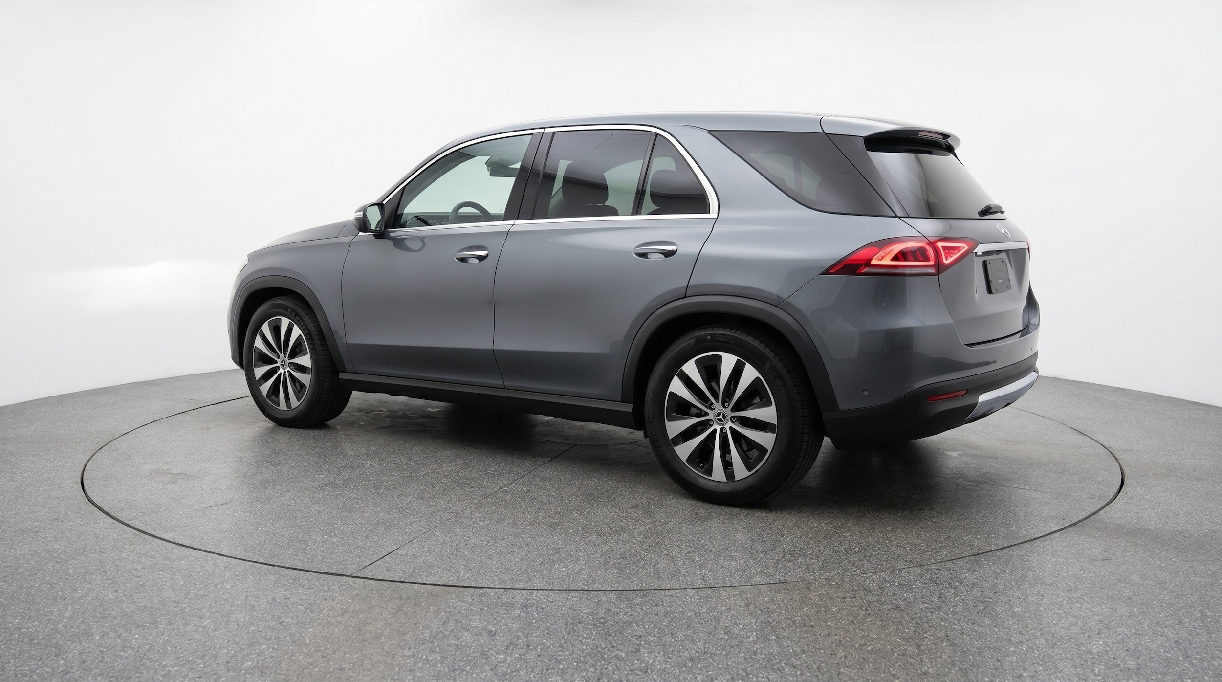 Thumbnail: 2026 Mercedes-Benz GLE - 6