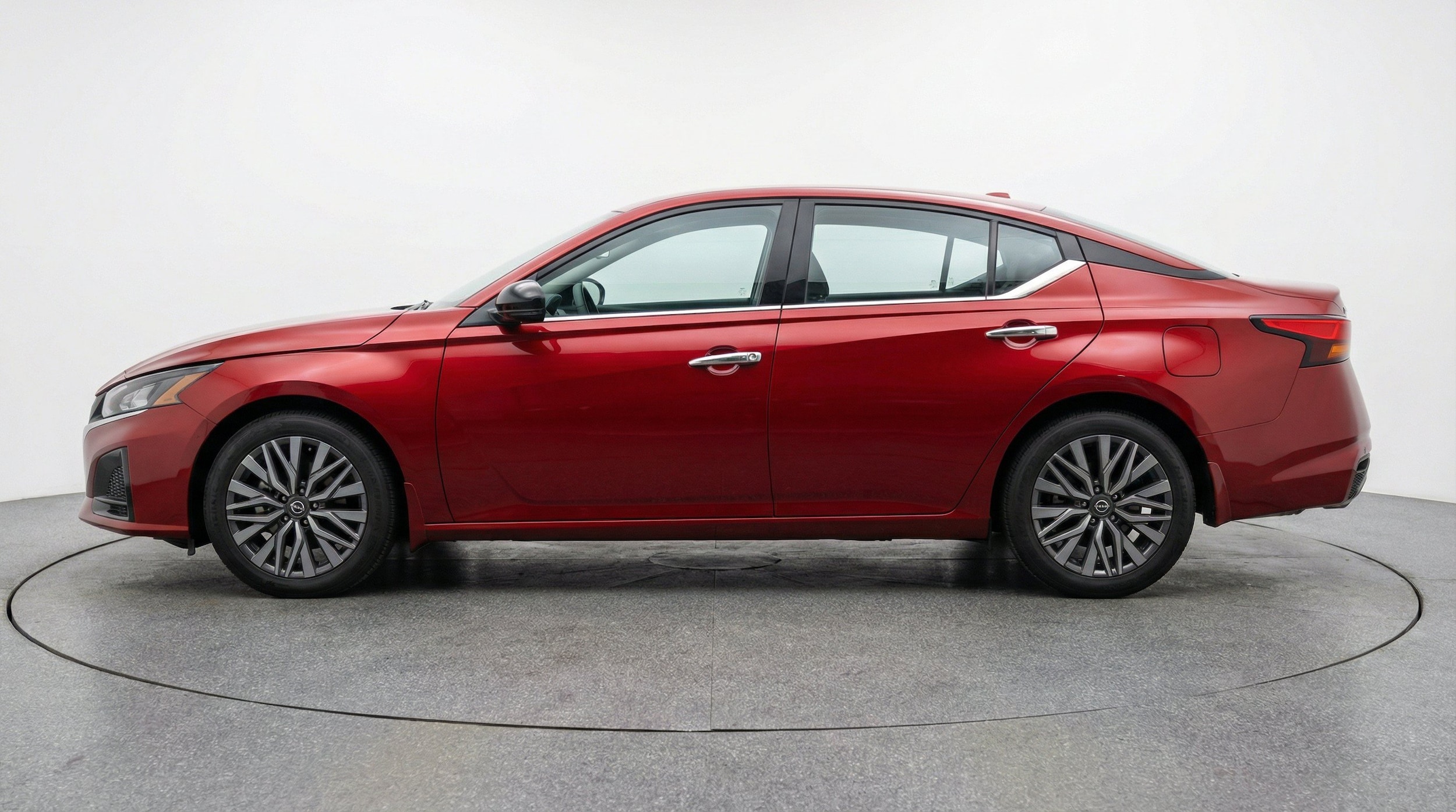 Thumbnail: 2025 Nissan Altima - 5