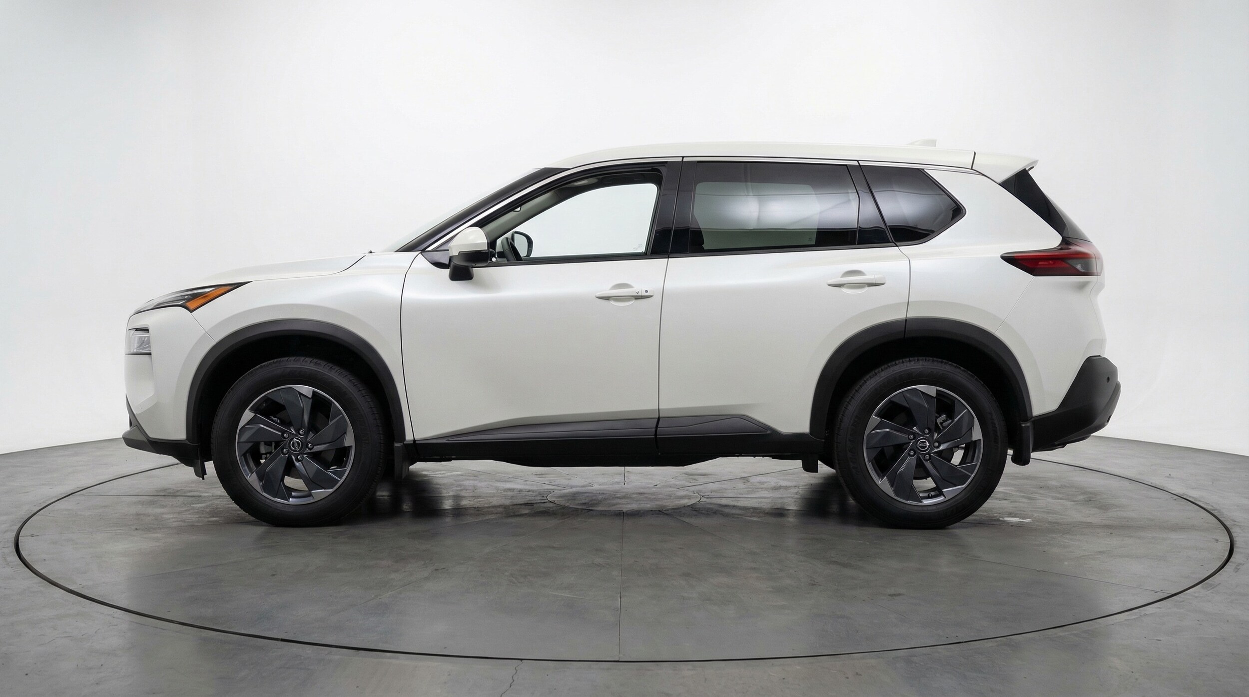 Thumbnail: 2025 Nissan Rogue - 4