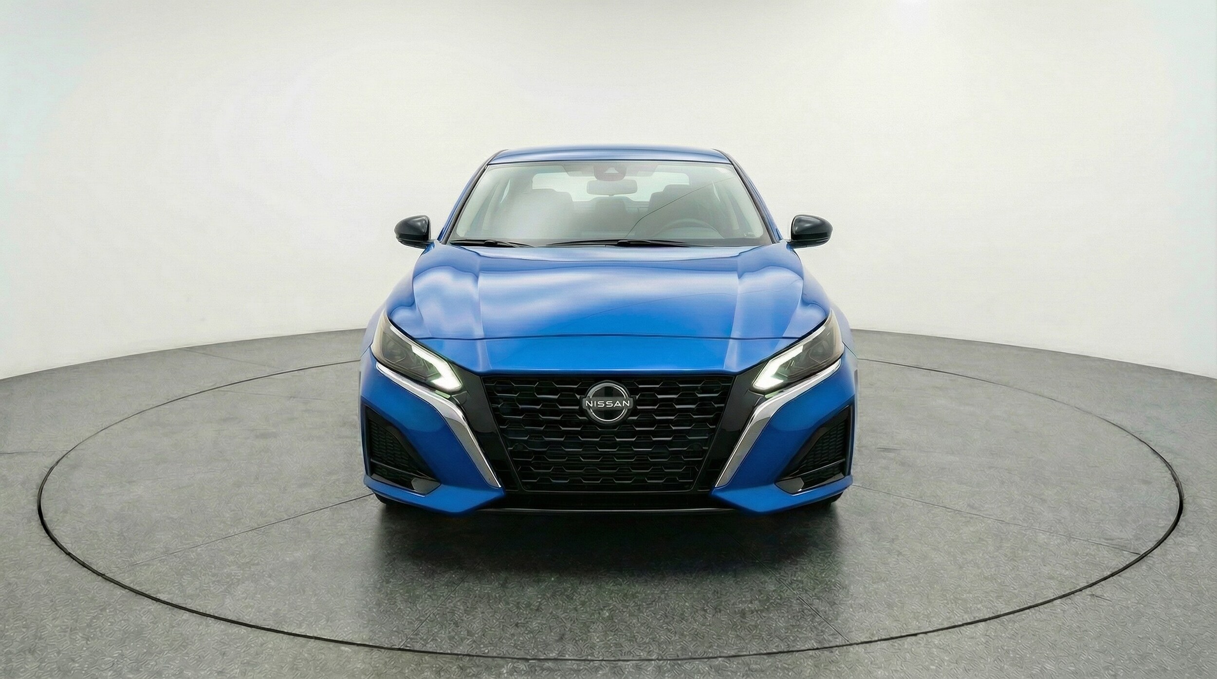 Thumbnail: 2025 Nissan Altima - 2