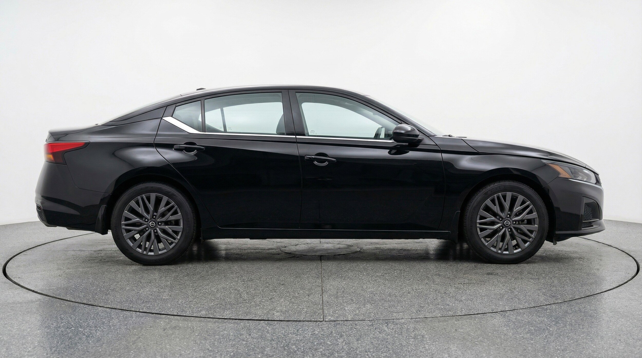 Thumbnail: 2025 Nissan Altima - 11