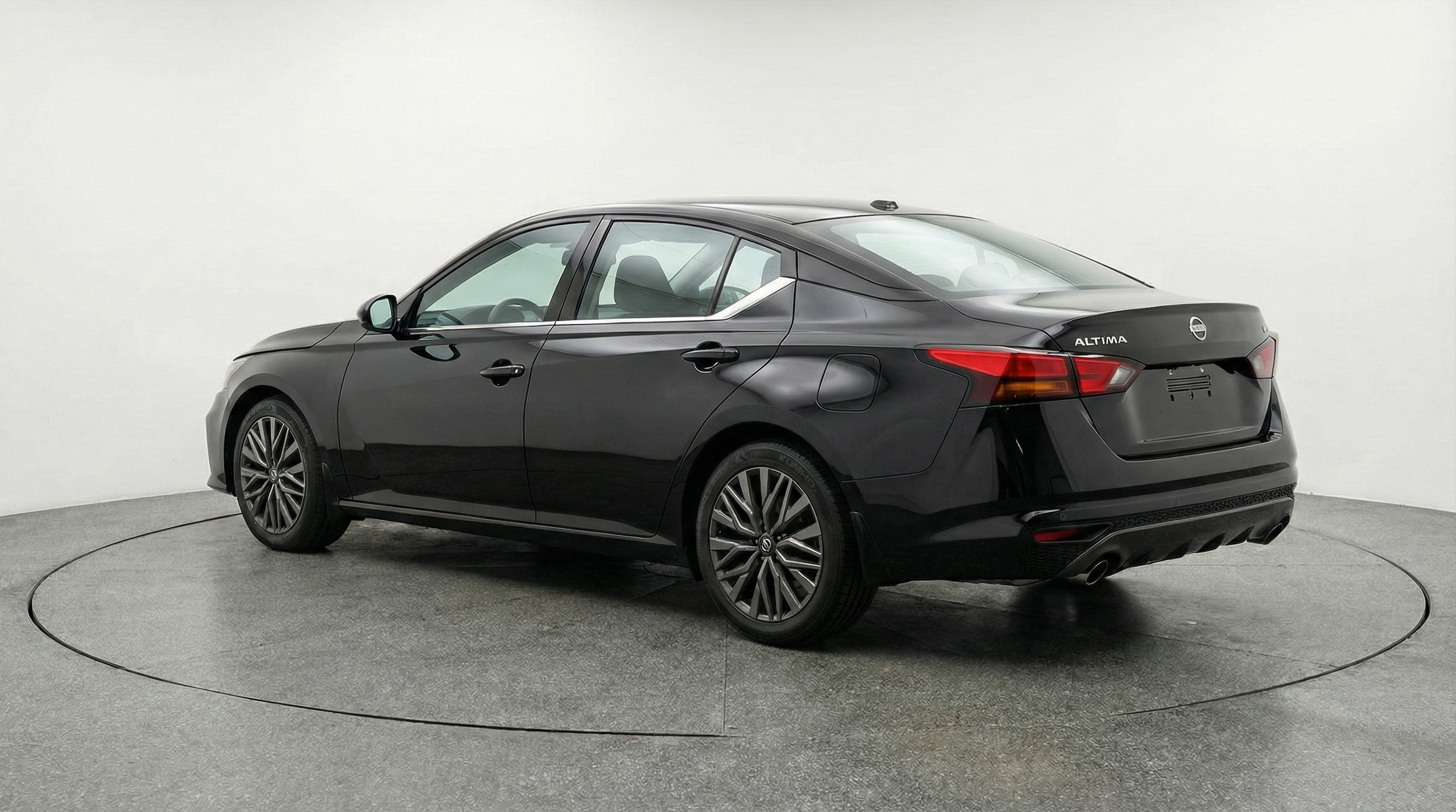 Thumbnail: 2025 Nissan Altima - 5