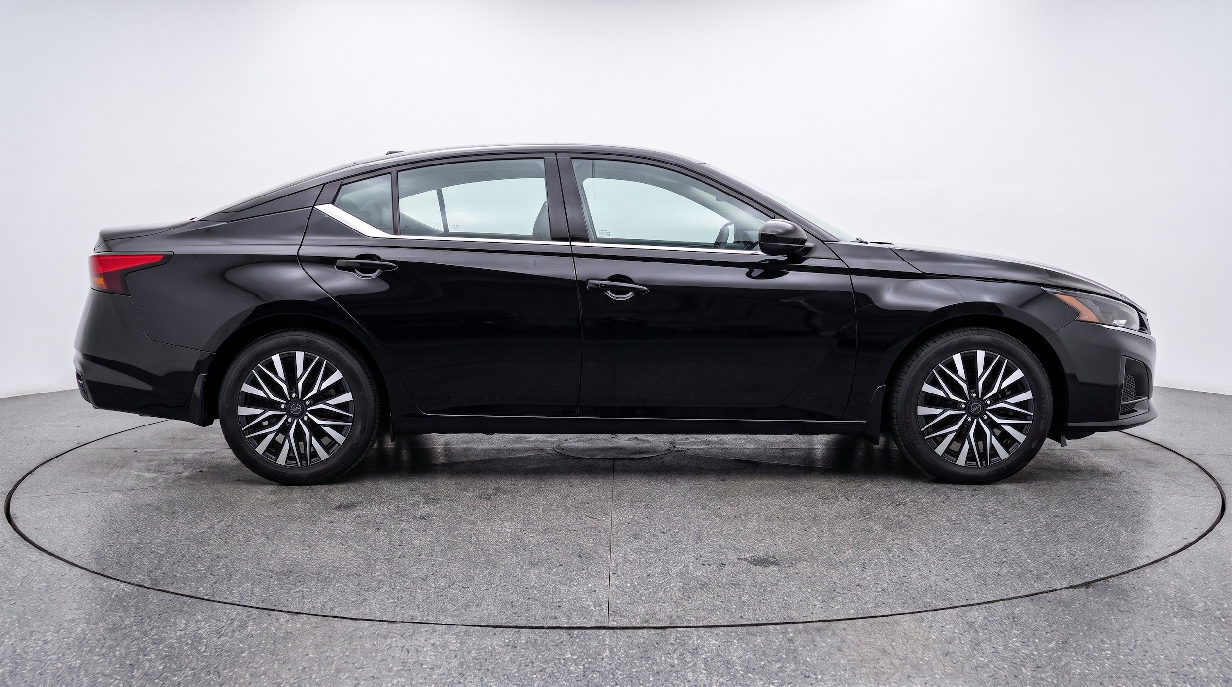 Thumbnail: 2025 Nissan Altima - 11