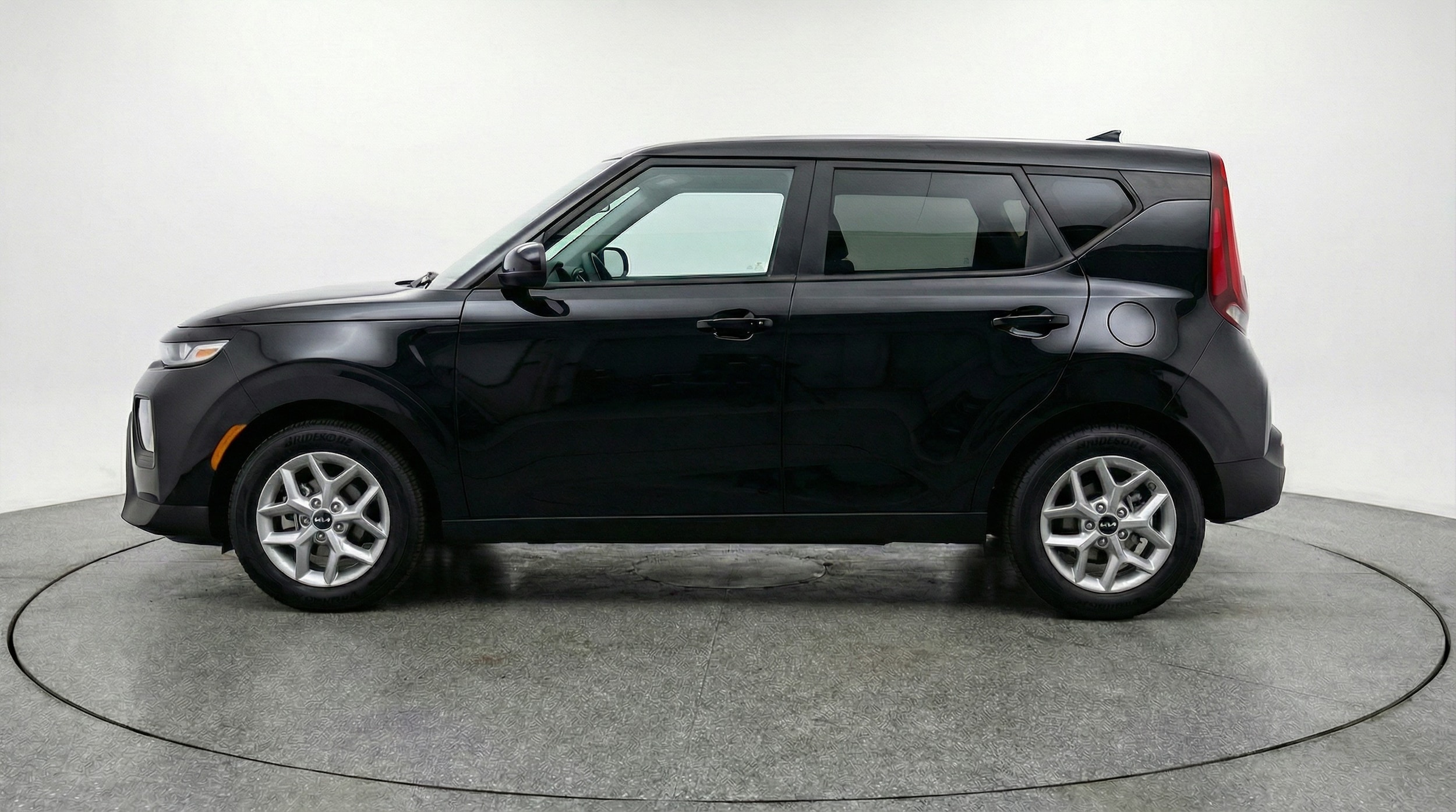 Thumbnail: 2025 Kia Soul - 4