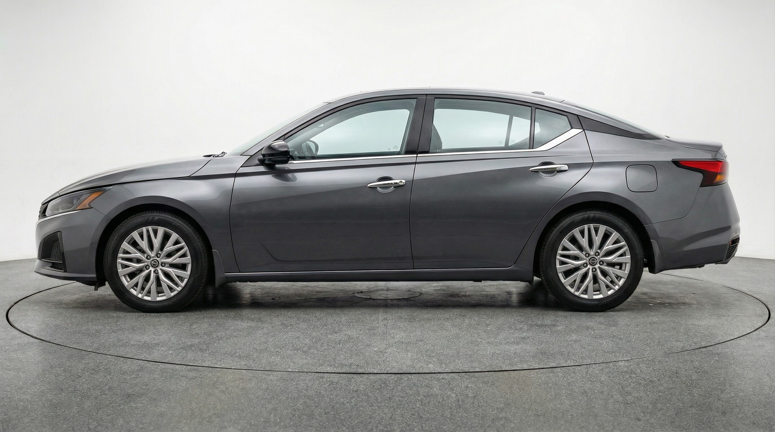 Thumbnail: 2025 Nissan Altima - 4