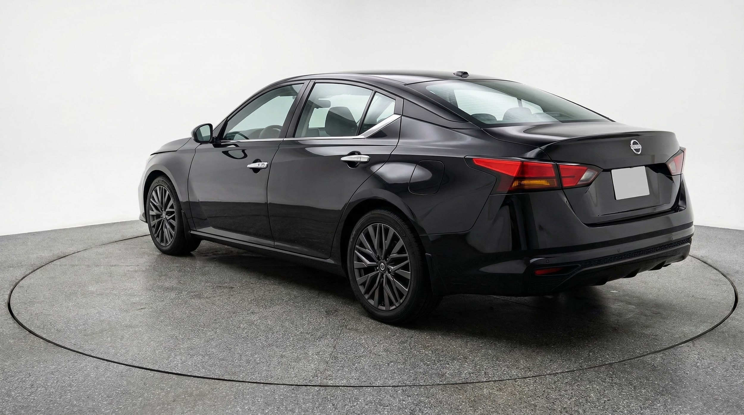 Thumbnail: 2025 Nissan Altima - 5