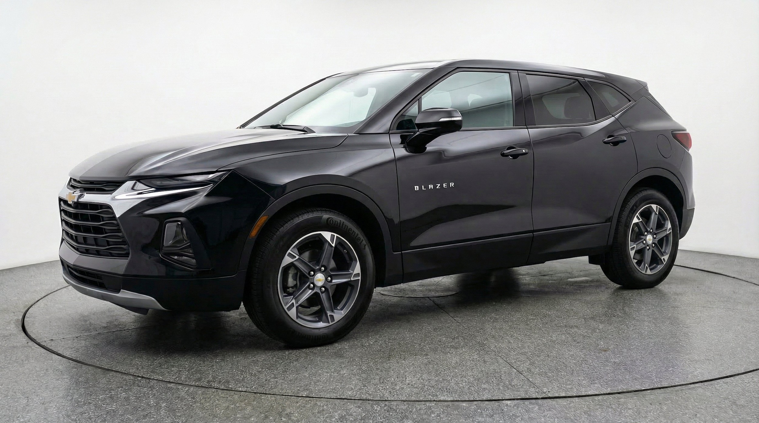 Thumbnail: 2025 Chevrolet Blazer - 3