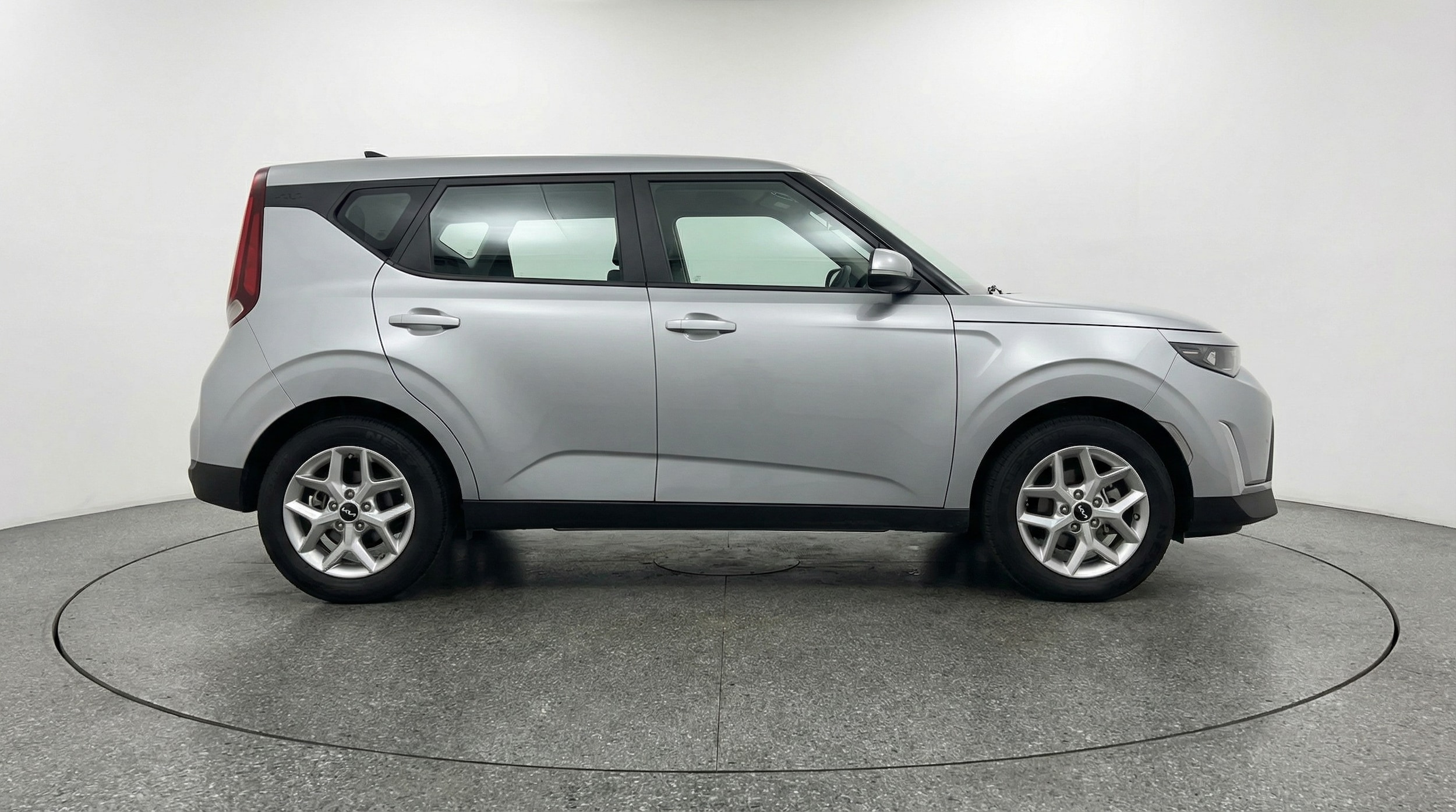 Thumbnail: 2025 Kia Soul - 8