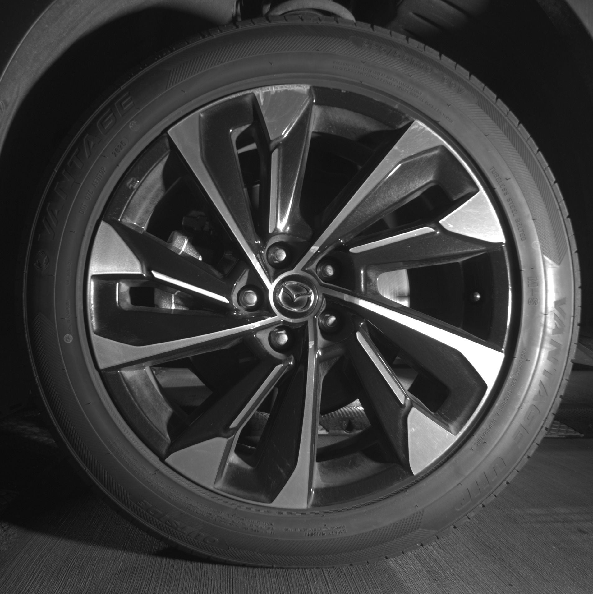 Thumbnail: 2025 Mazda CX-50 - 9