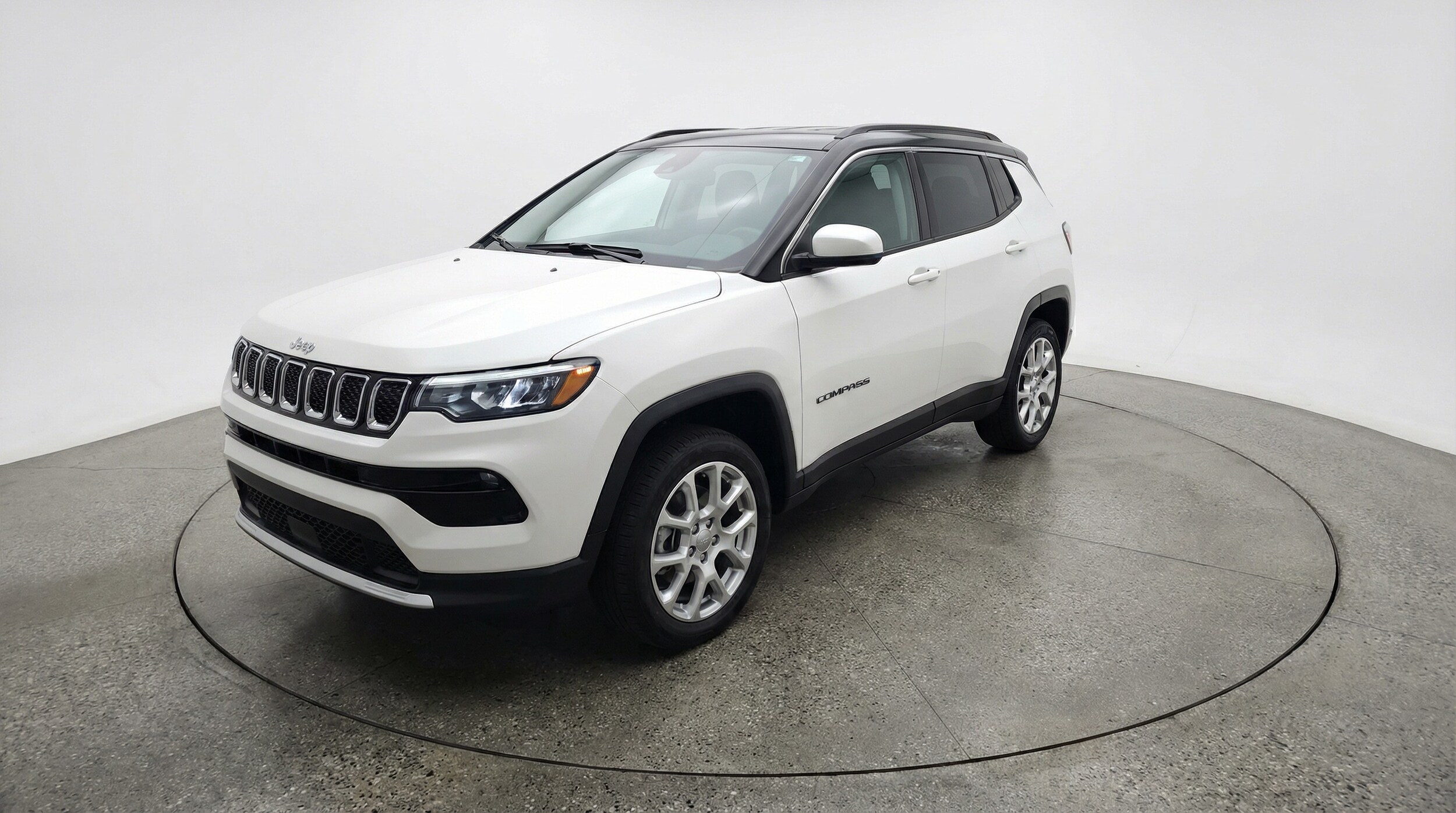 Thumbnail: 2025 Jeep Compass - 3