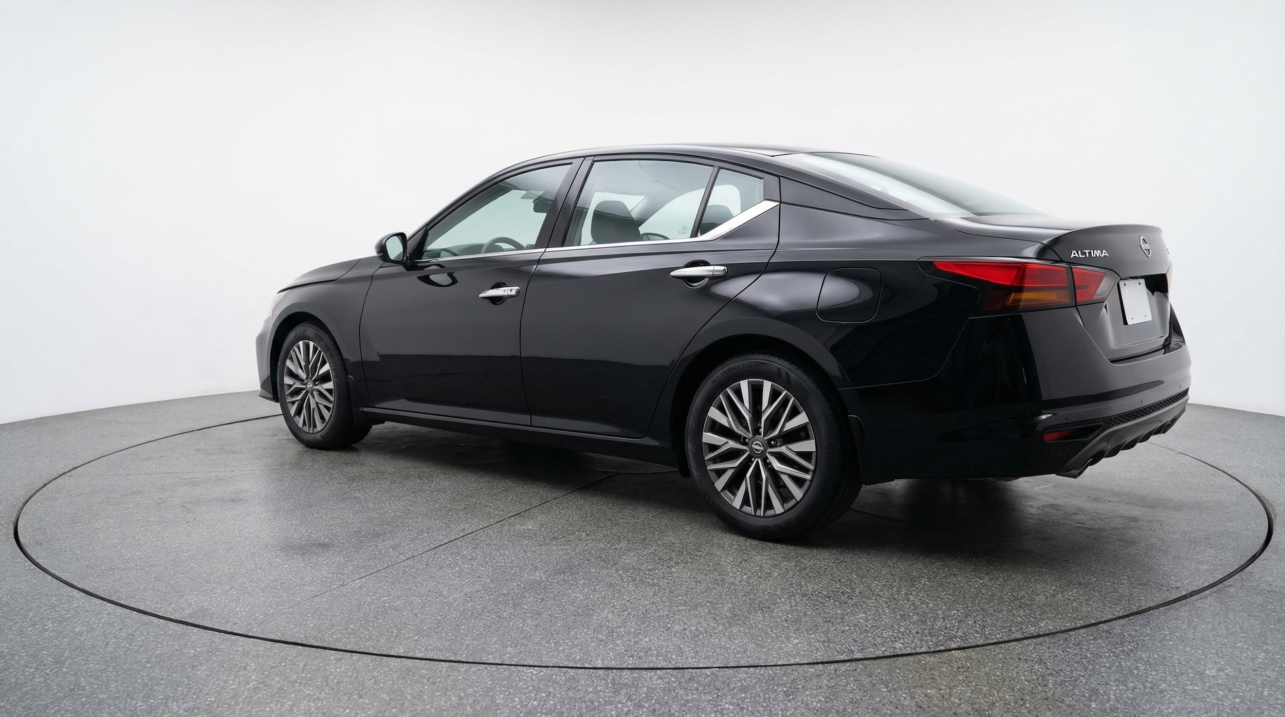 Thumbnail: 2025 Nissan Altima - 5