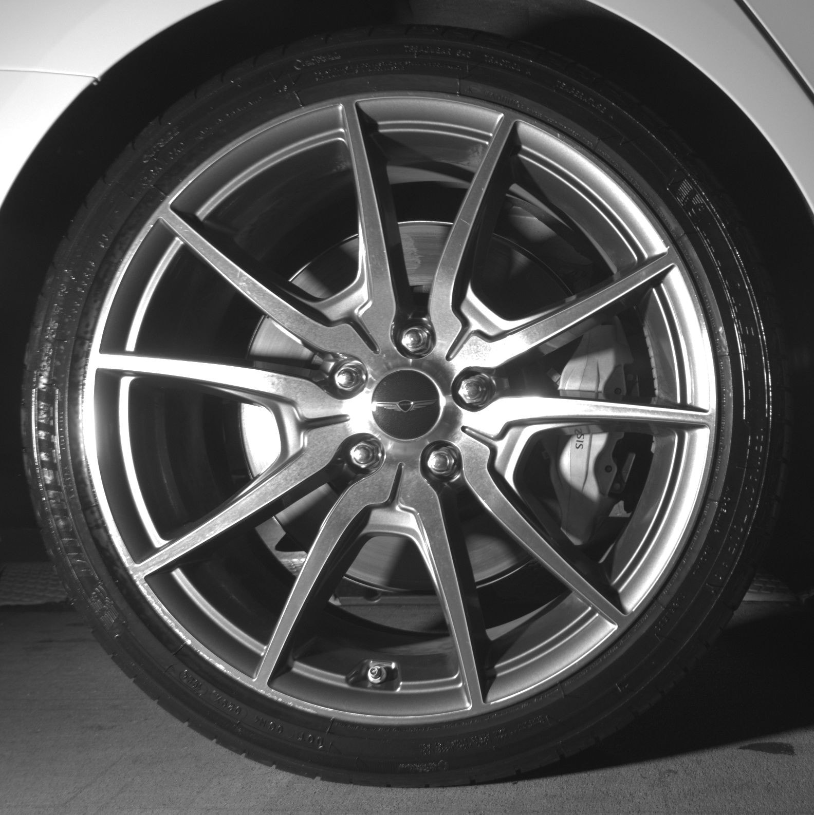 Thumbnail: 2025 Genesis G70 - 12