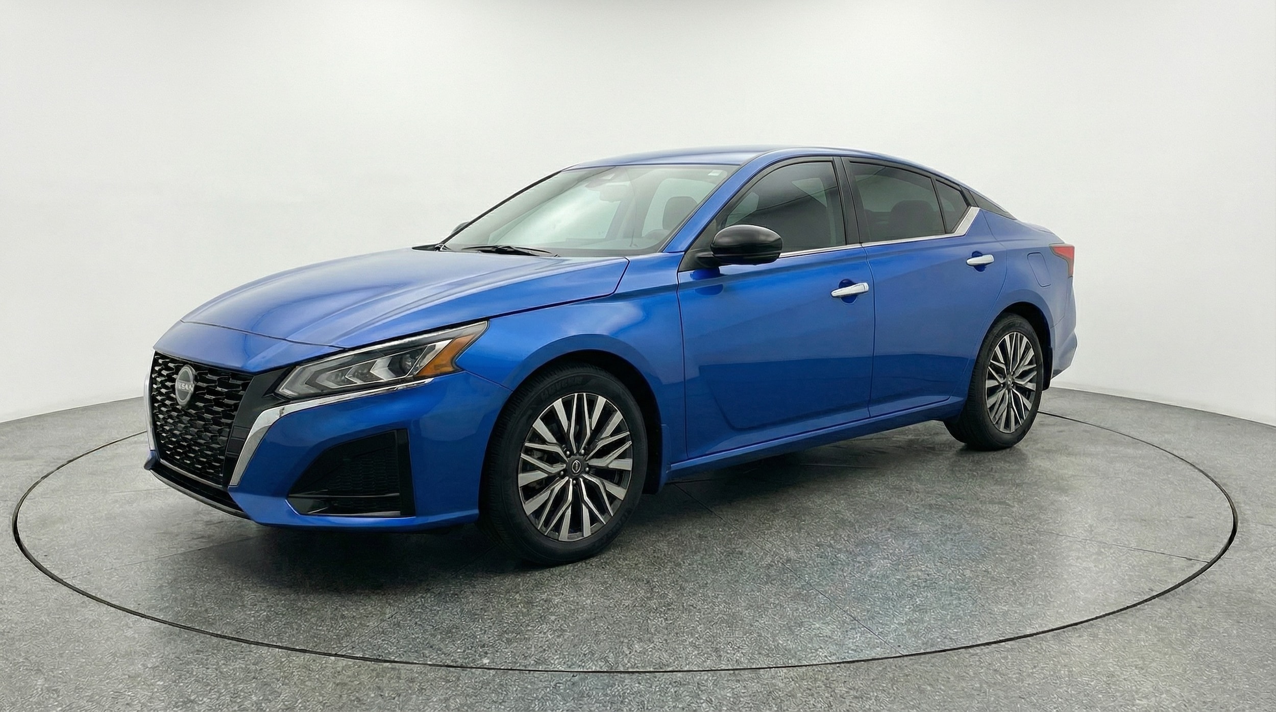 Thumbnail: 2025 Nissan Altima - 3