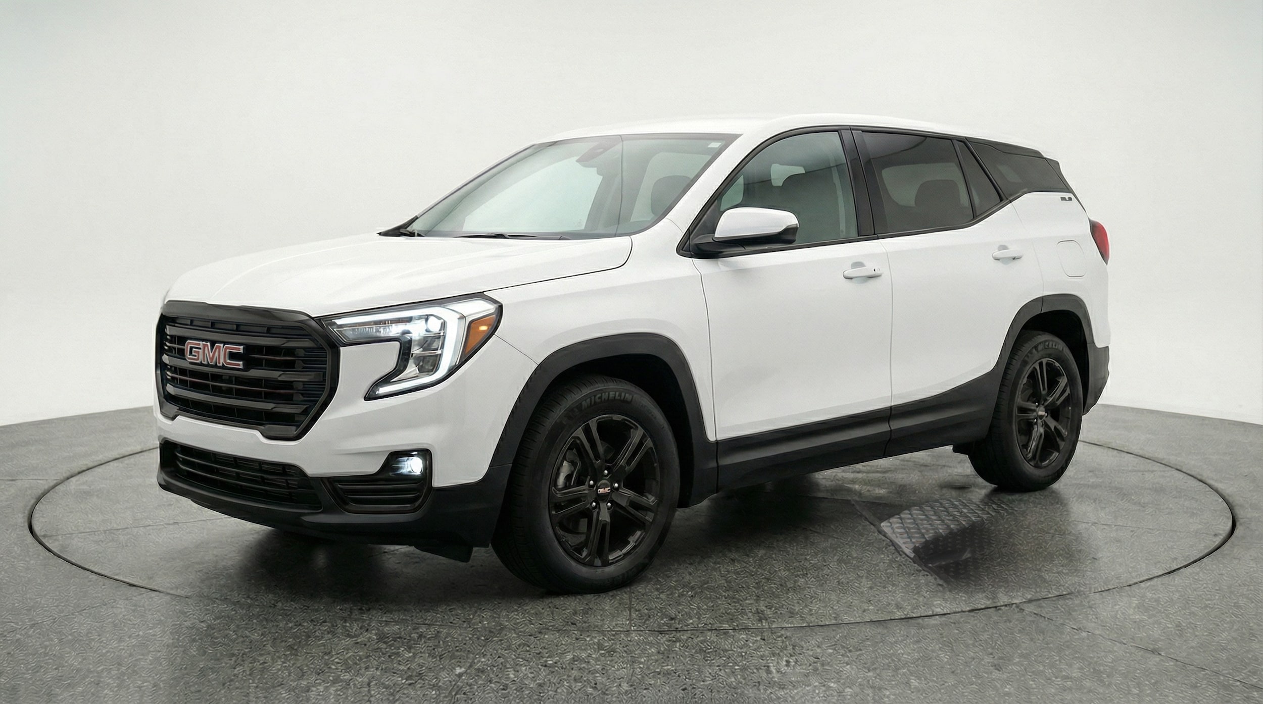 Thumbnail: 2024 GMC Terrain - 3