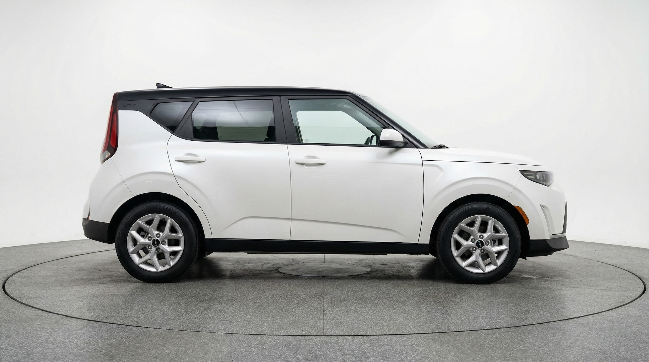 Thumbnail: 2025 Kia Soul - 8