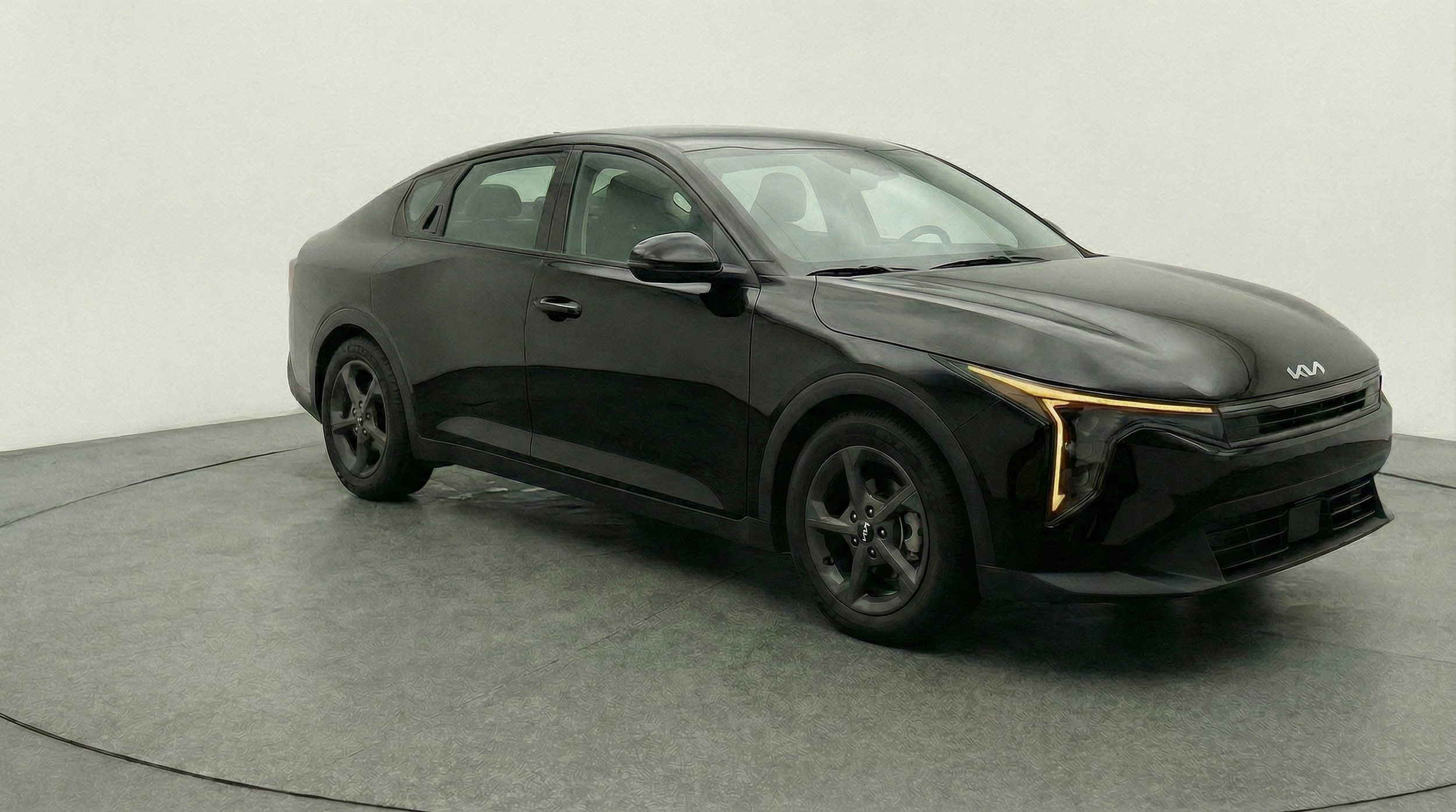 Thumbnail: 2025 Kia K4 - 1