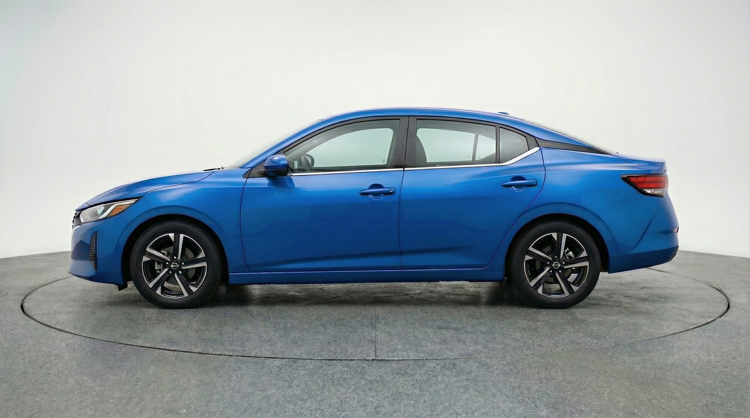 Thumbnail: 2025 Nissan Sentra - 4