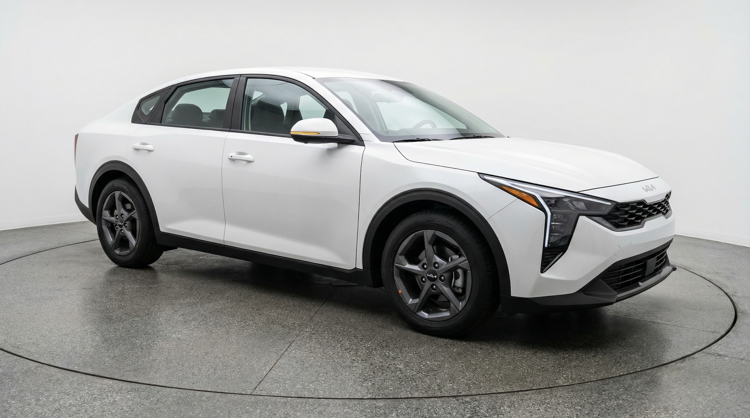 Thumbnail: 2025 Kia K4 - 1