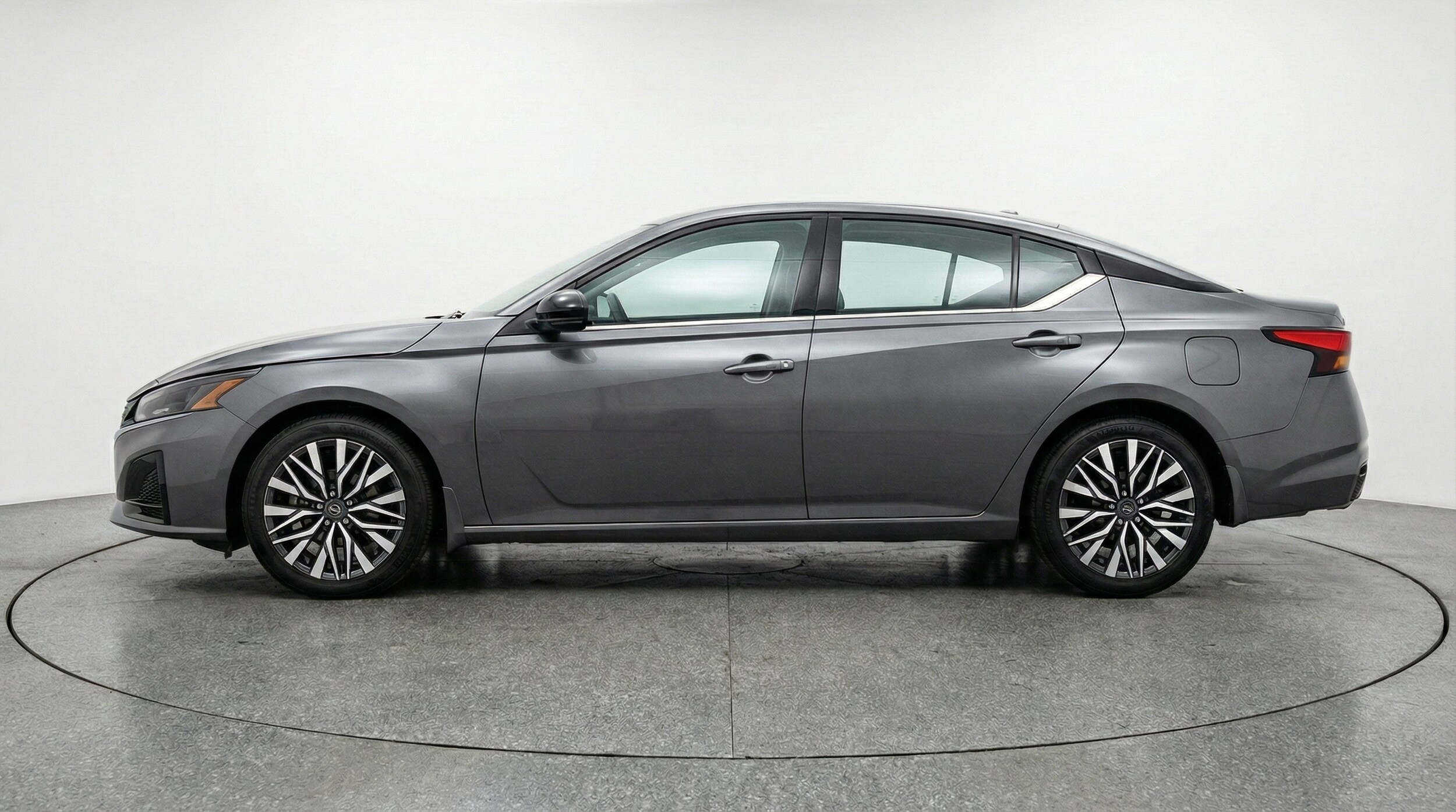 Thumbnail: 2025 Nissan Altima - 4