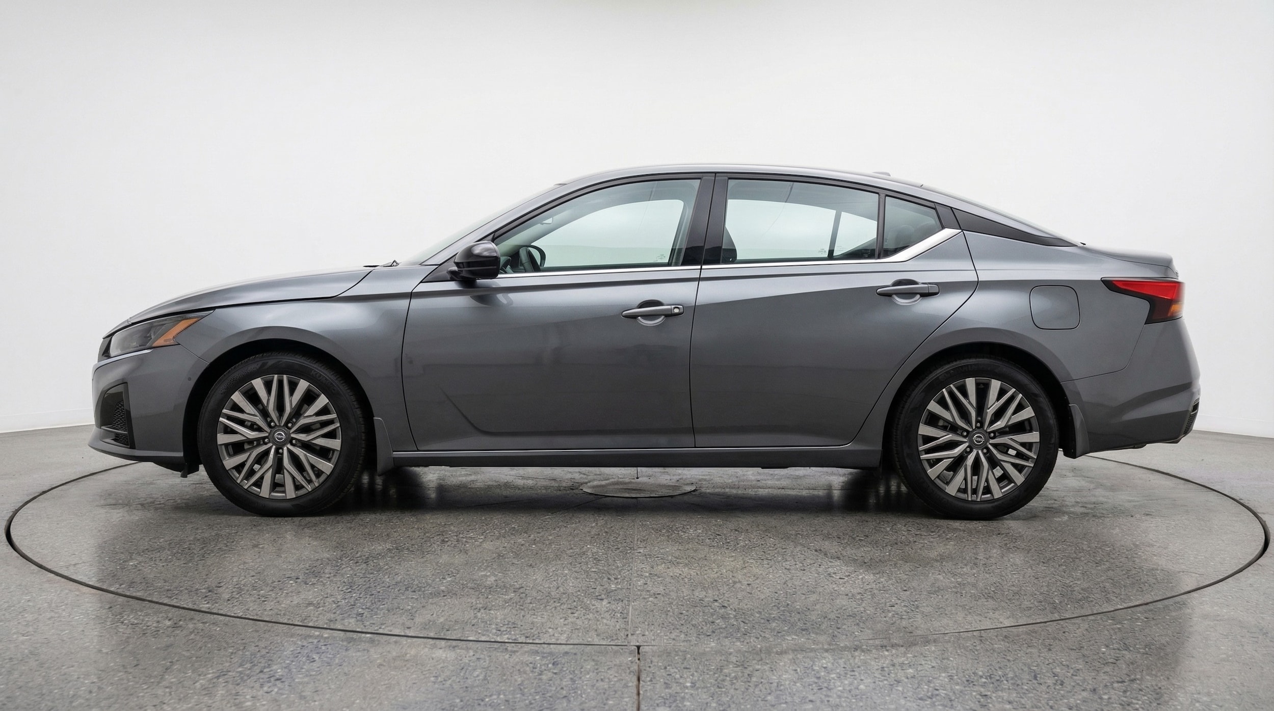 Thumbnail: 2025 Nissan Altima - 4