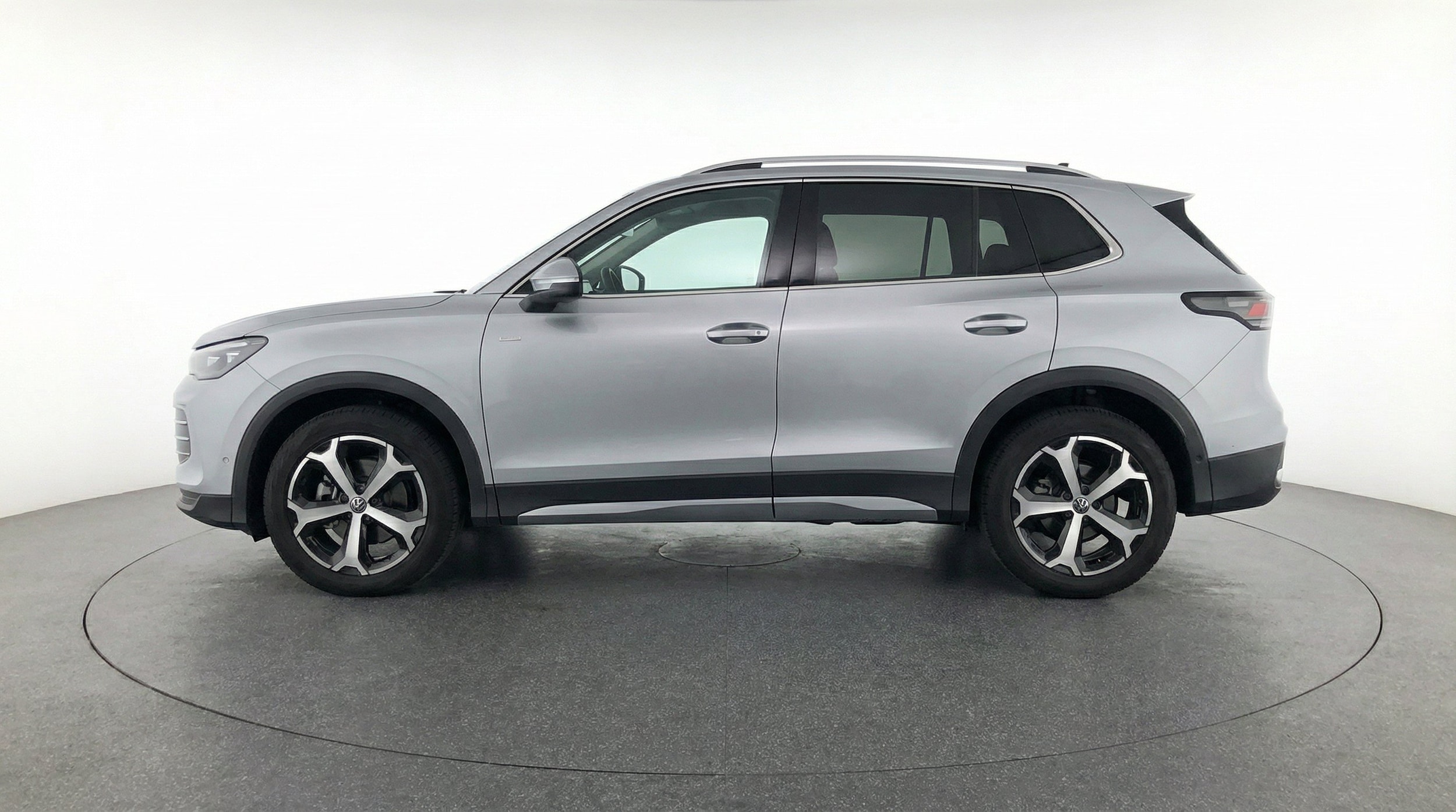 Thumbnail: 2026 Volkswagen Tiguan - 5