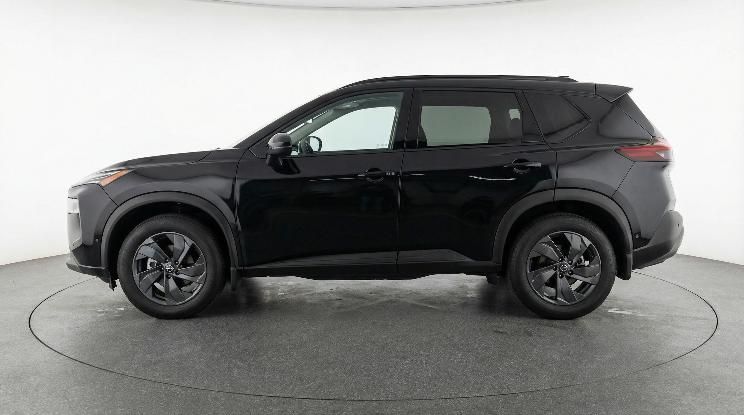 Thumbnail: 2025 Nissan Rogue - 4