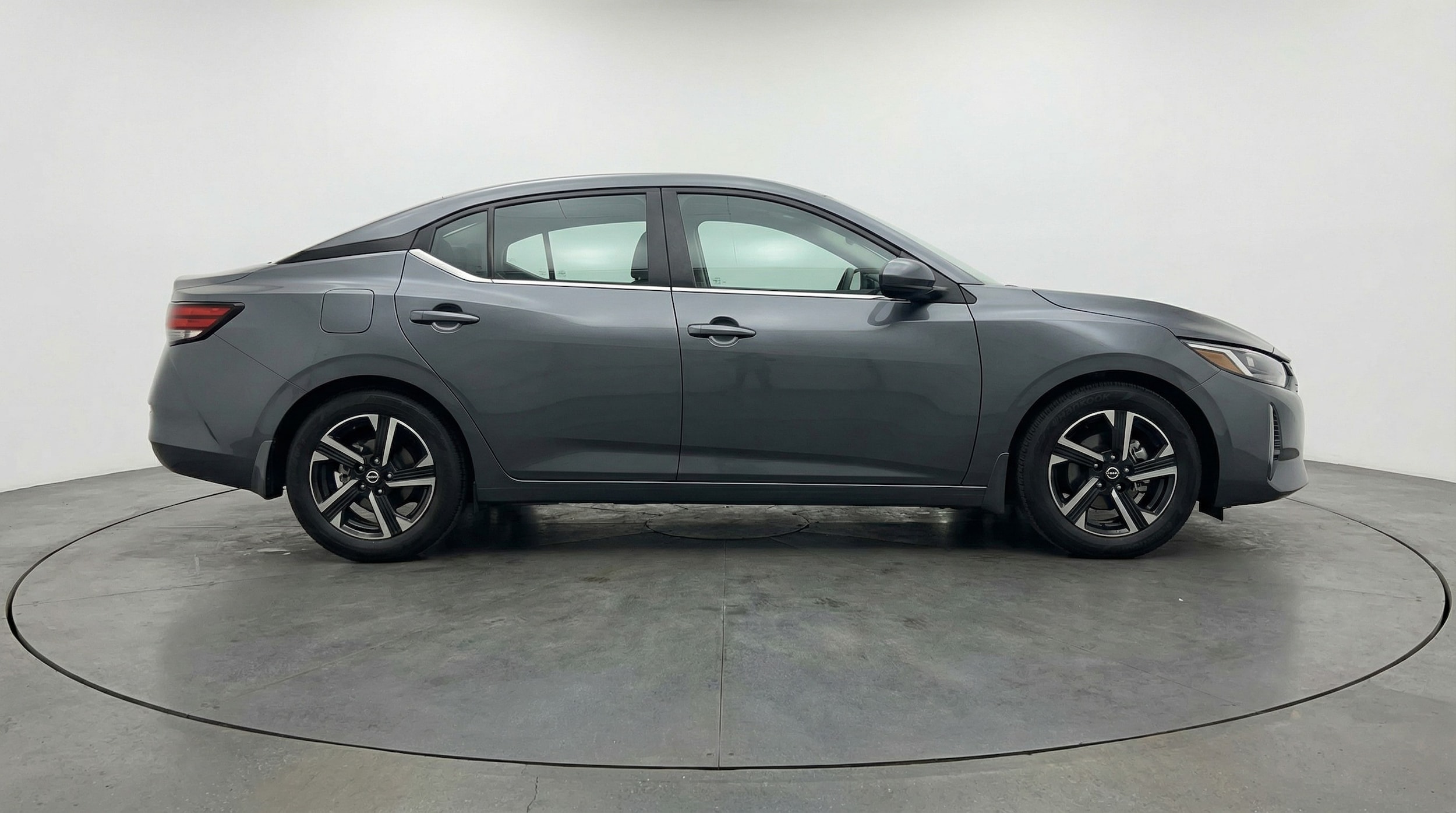 Thumbnail: 2025 Nissan Sentra - 8