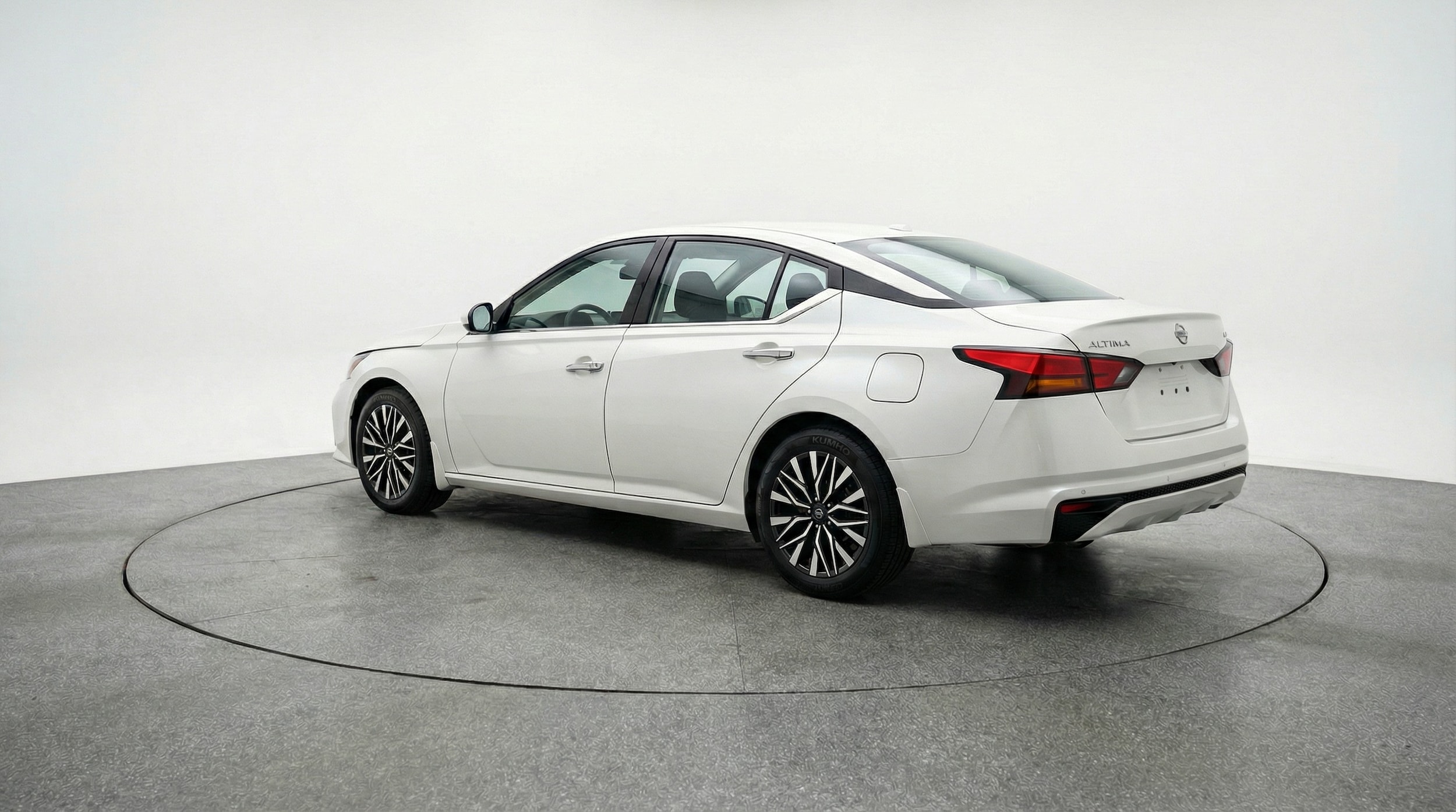 Thumbnail: 2025 Nissan Altima - 5