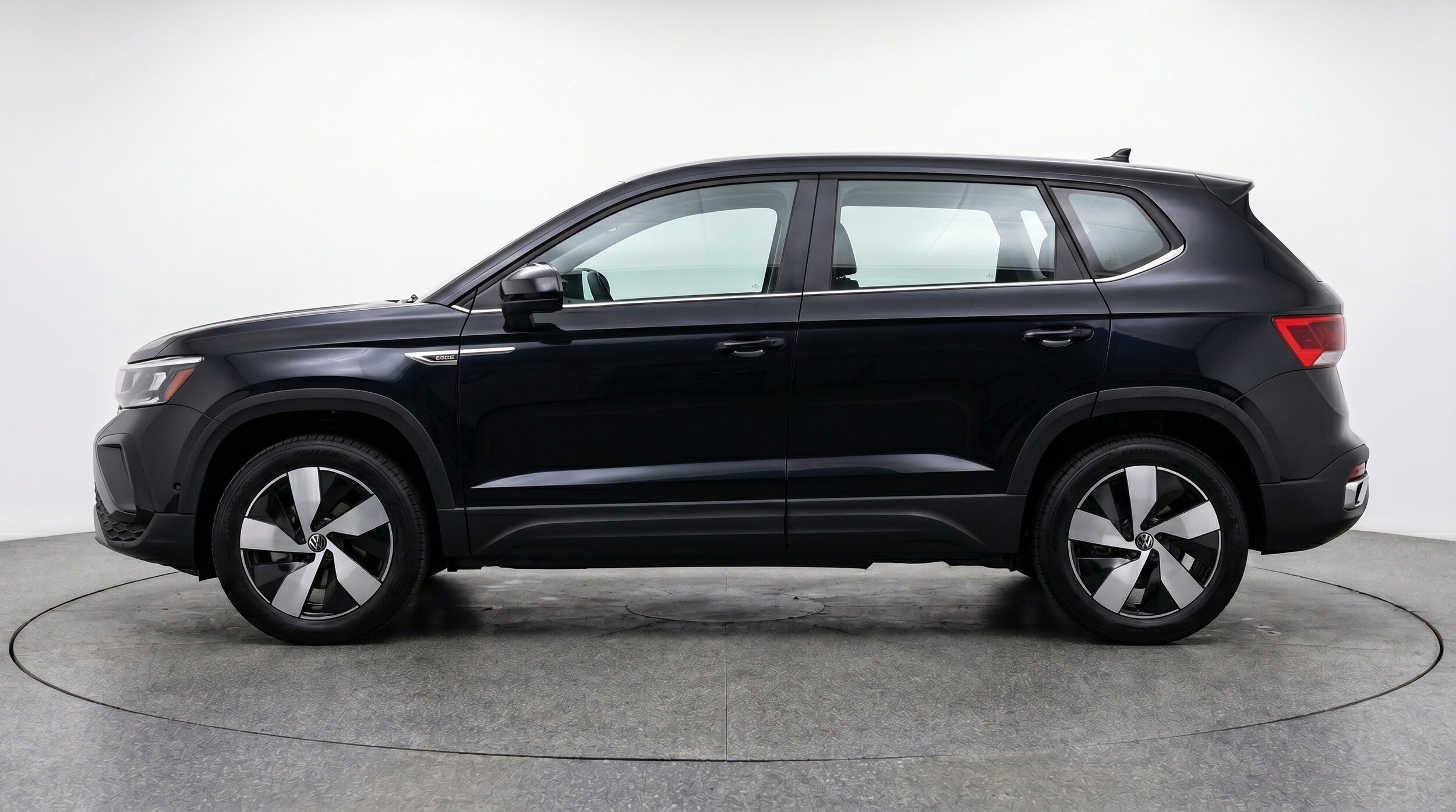 Thumbnail: 2026 Volkswagen Taos - 5