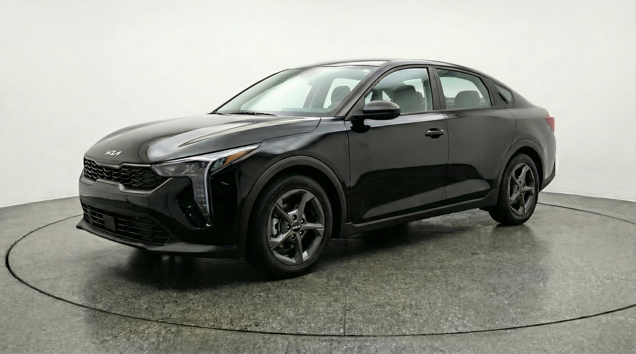 Thumbnail: 2025 Kia K4 - 3