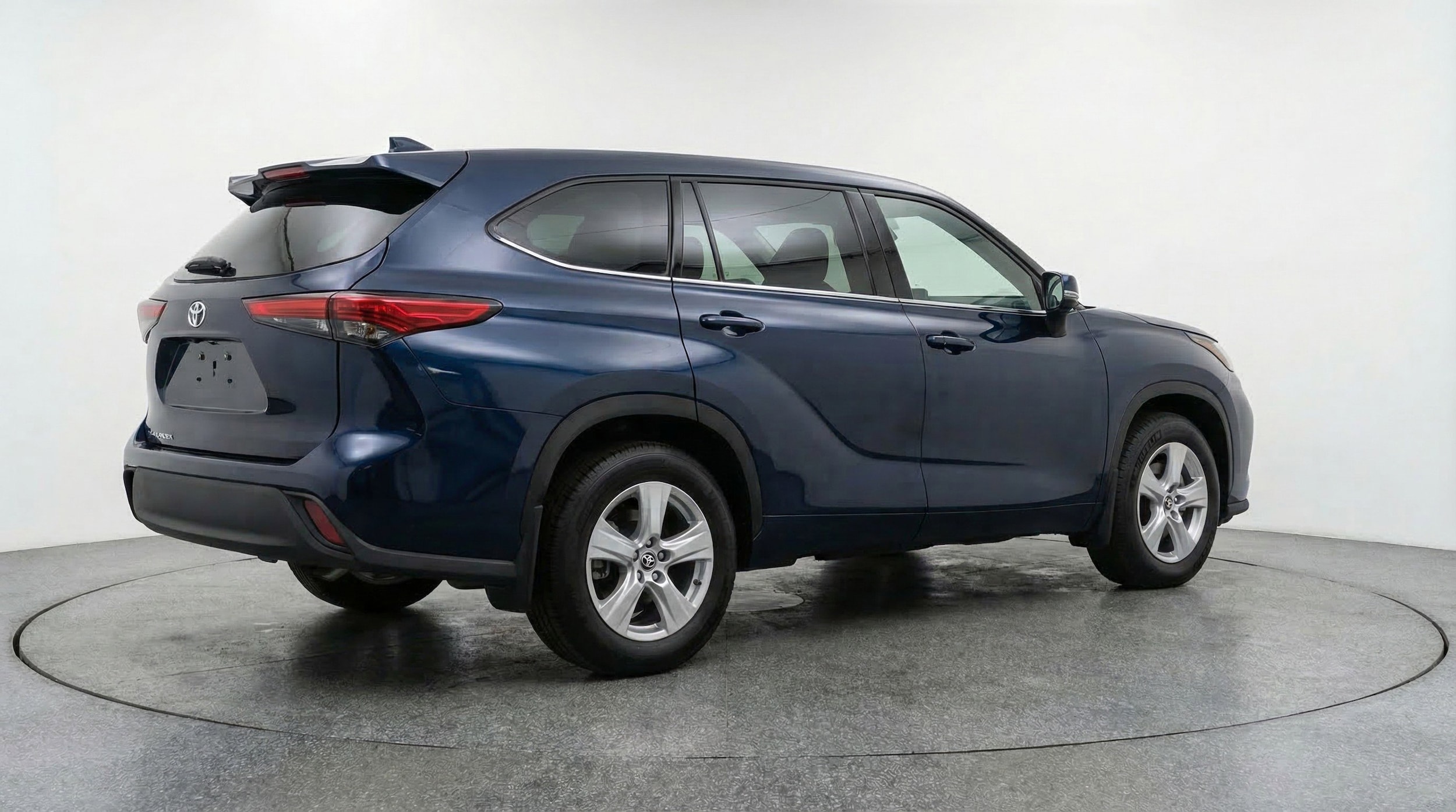 Thumbnail: 2025 Toyota Highlander - 9