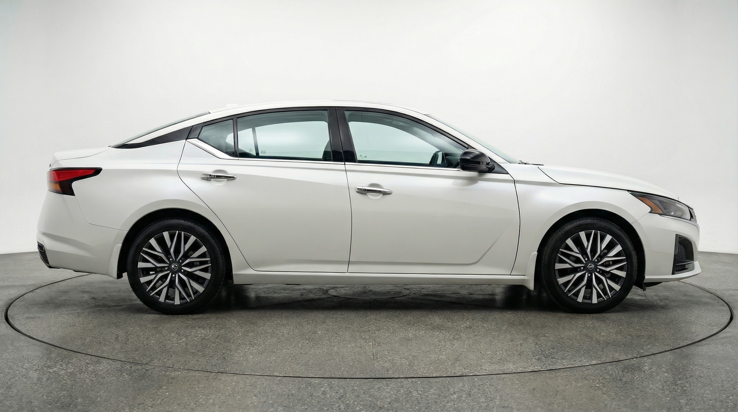 Thumbnail: 2025 Nissan Altima - 8