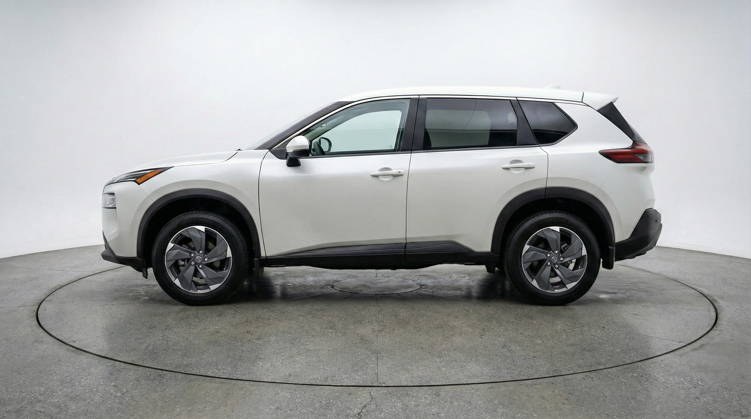 Thumbnail: 2025 Nissan Rogue - 4