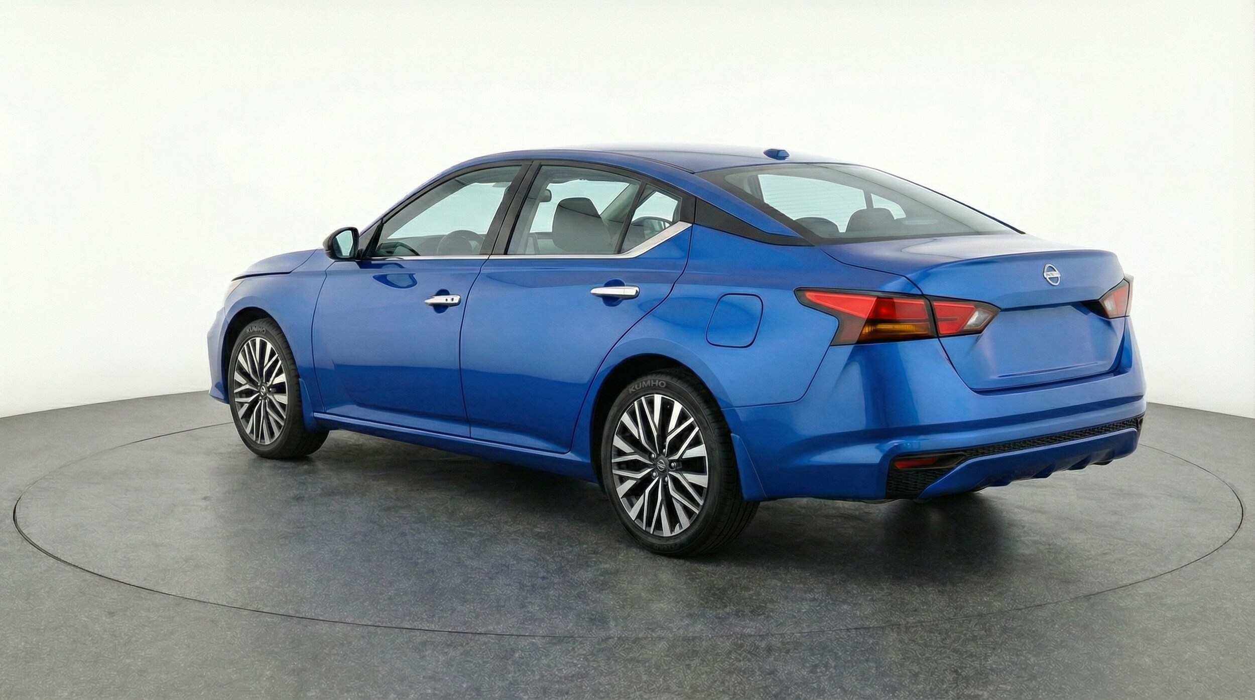 Thumbnail: 2025 Nissan Altima - 5