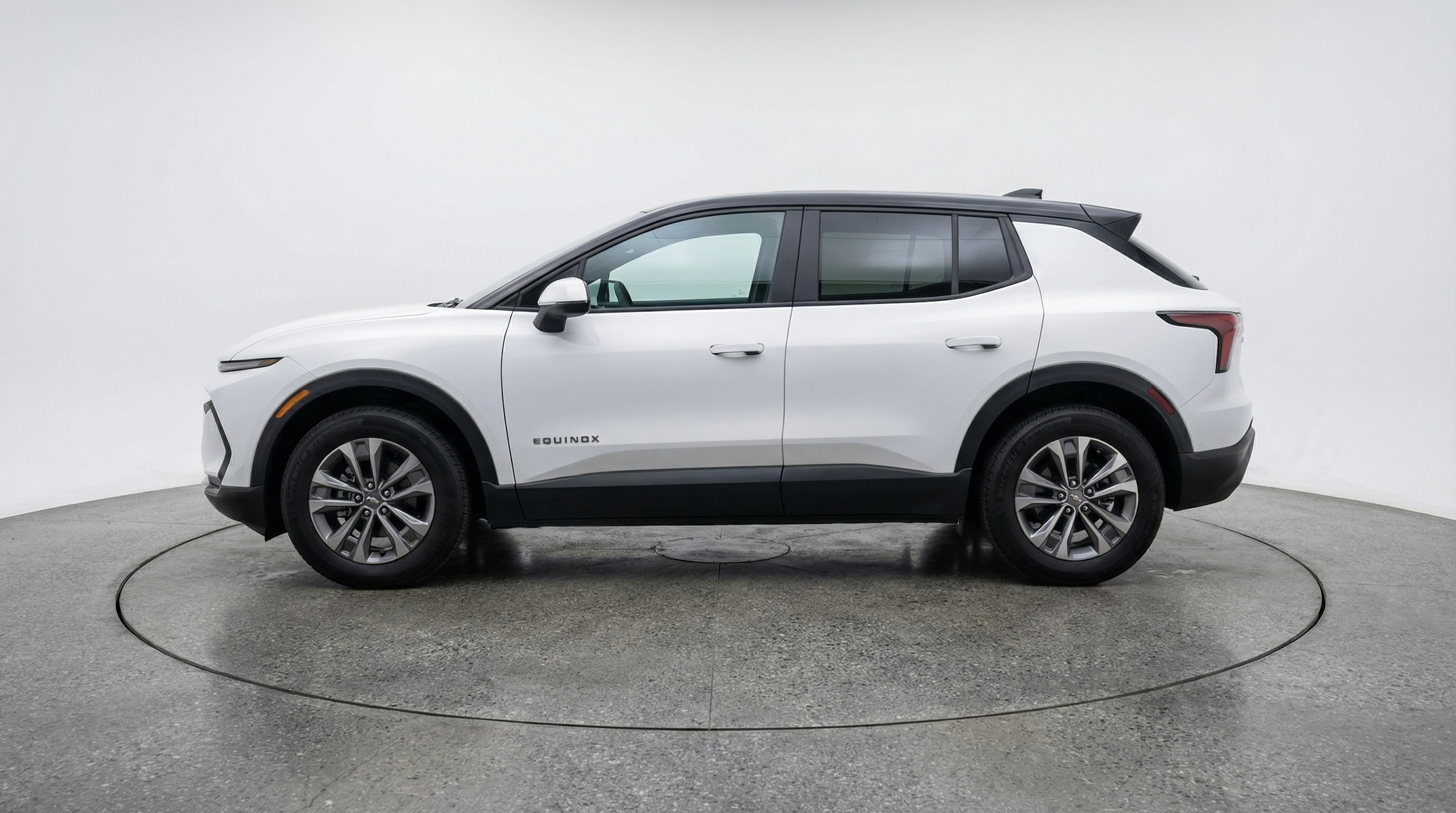 Thumbnail: 2025 Chevrolet Equinox - 4