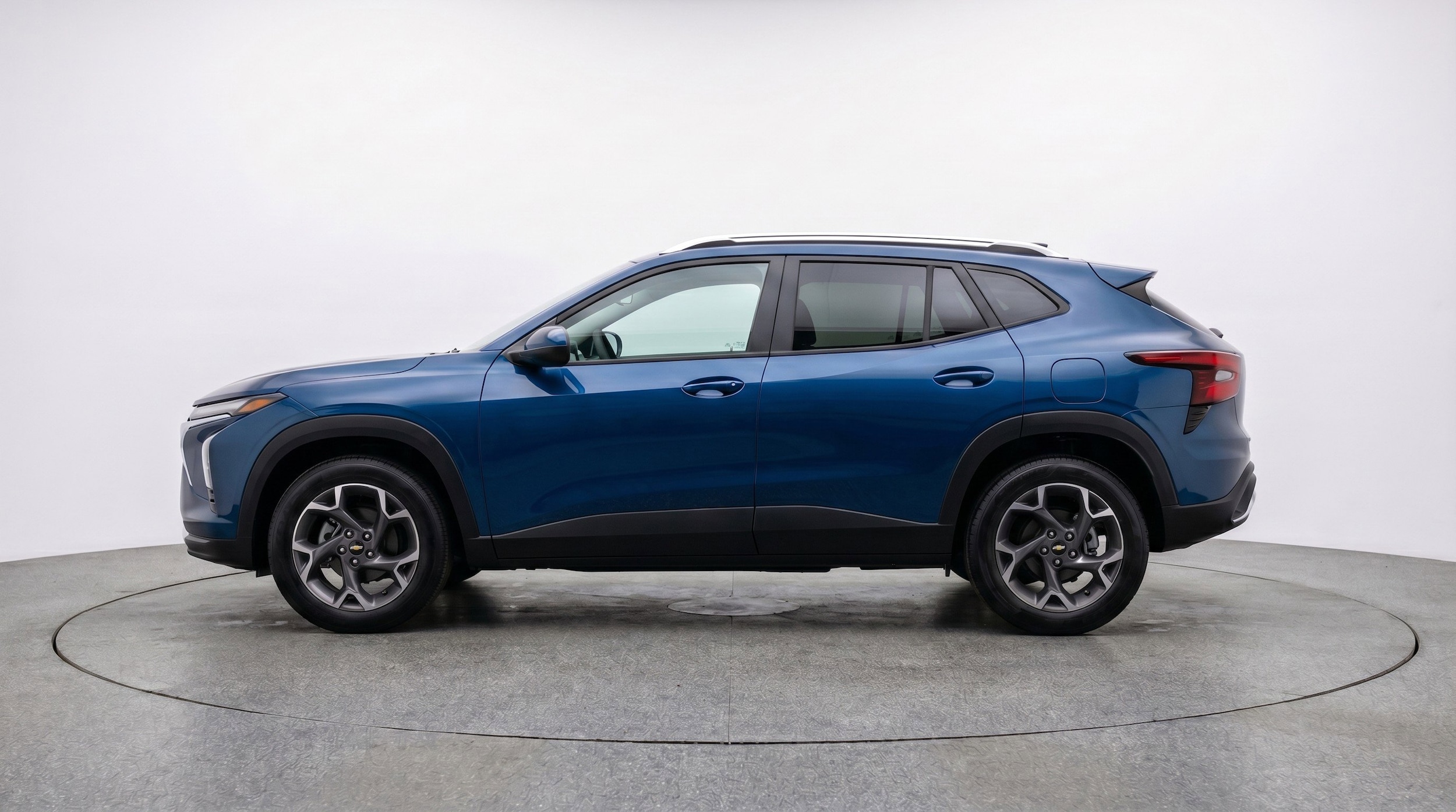 Thumbnail: 2025 Chevrolet Trax - 5