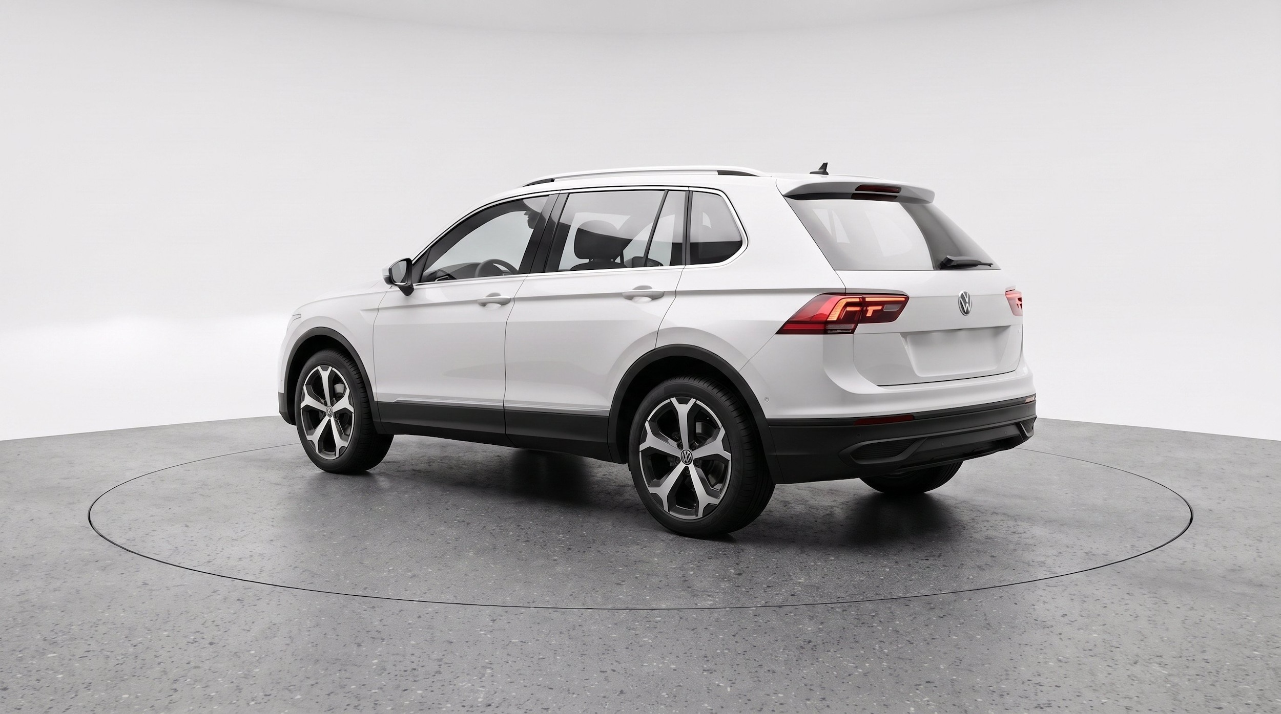 Thumbnail: 2026 Volkswagen Tiguan - 6