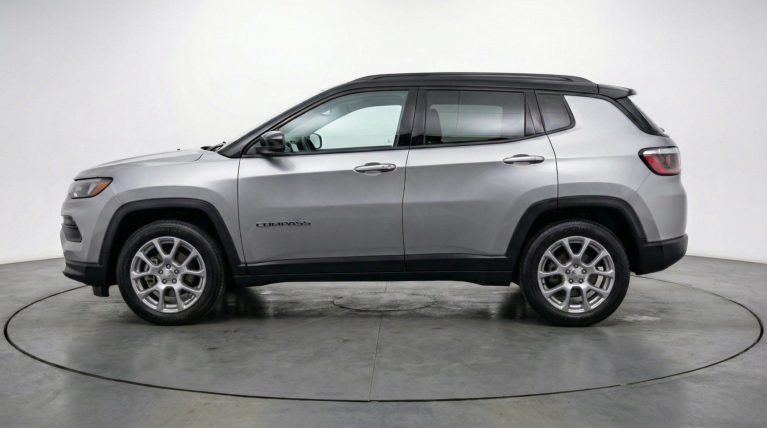 Thumbnail: 2025 Jeep Compass - 4