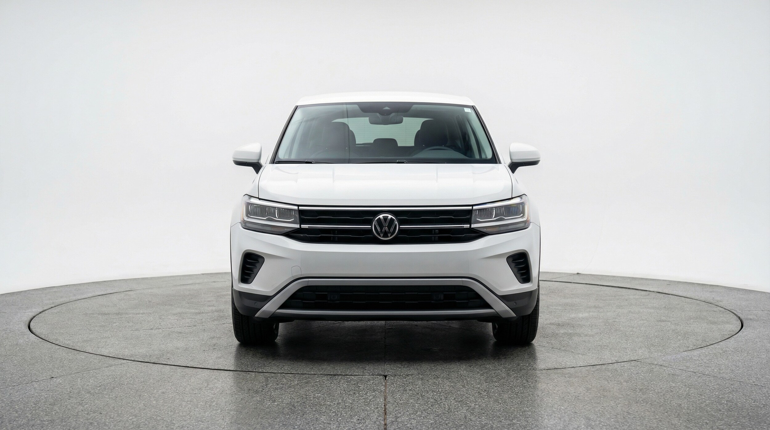 Thumbnail: 2025 Volkswagen Taos - 2