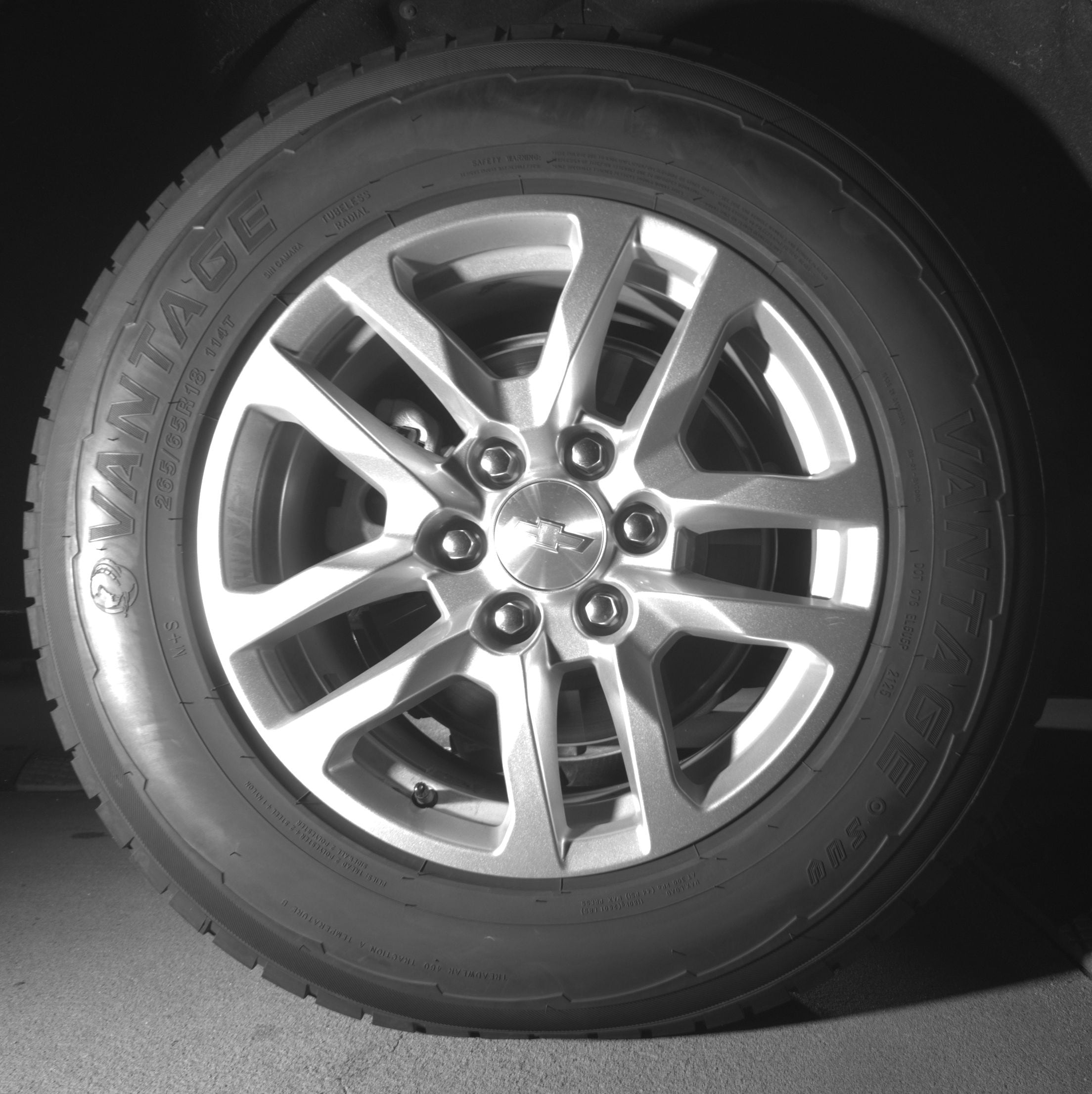 Thumbnail: 2024 Chevrolet Suburban - 12