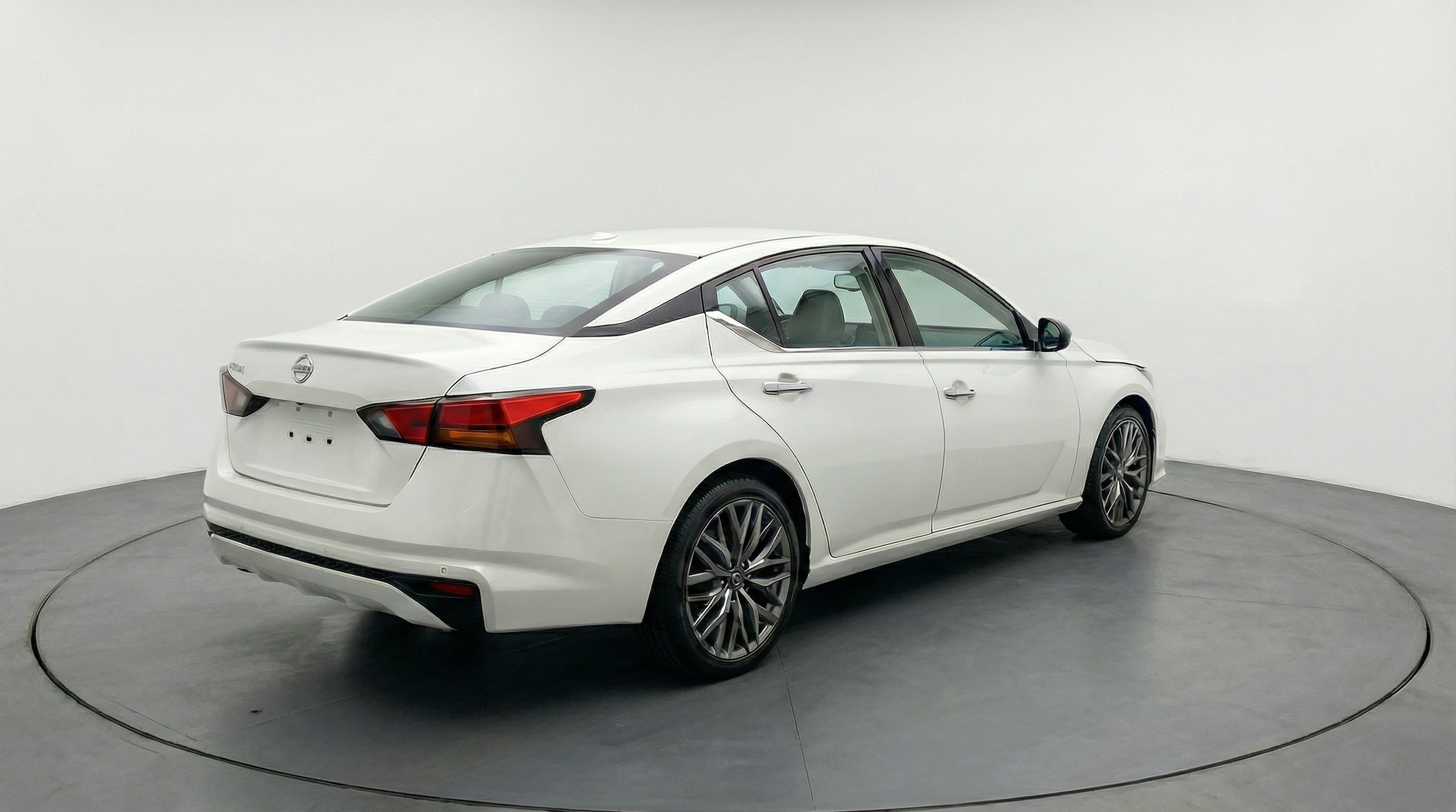 Thumbnail: 2025 Nissan Altima - 9